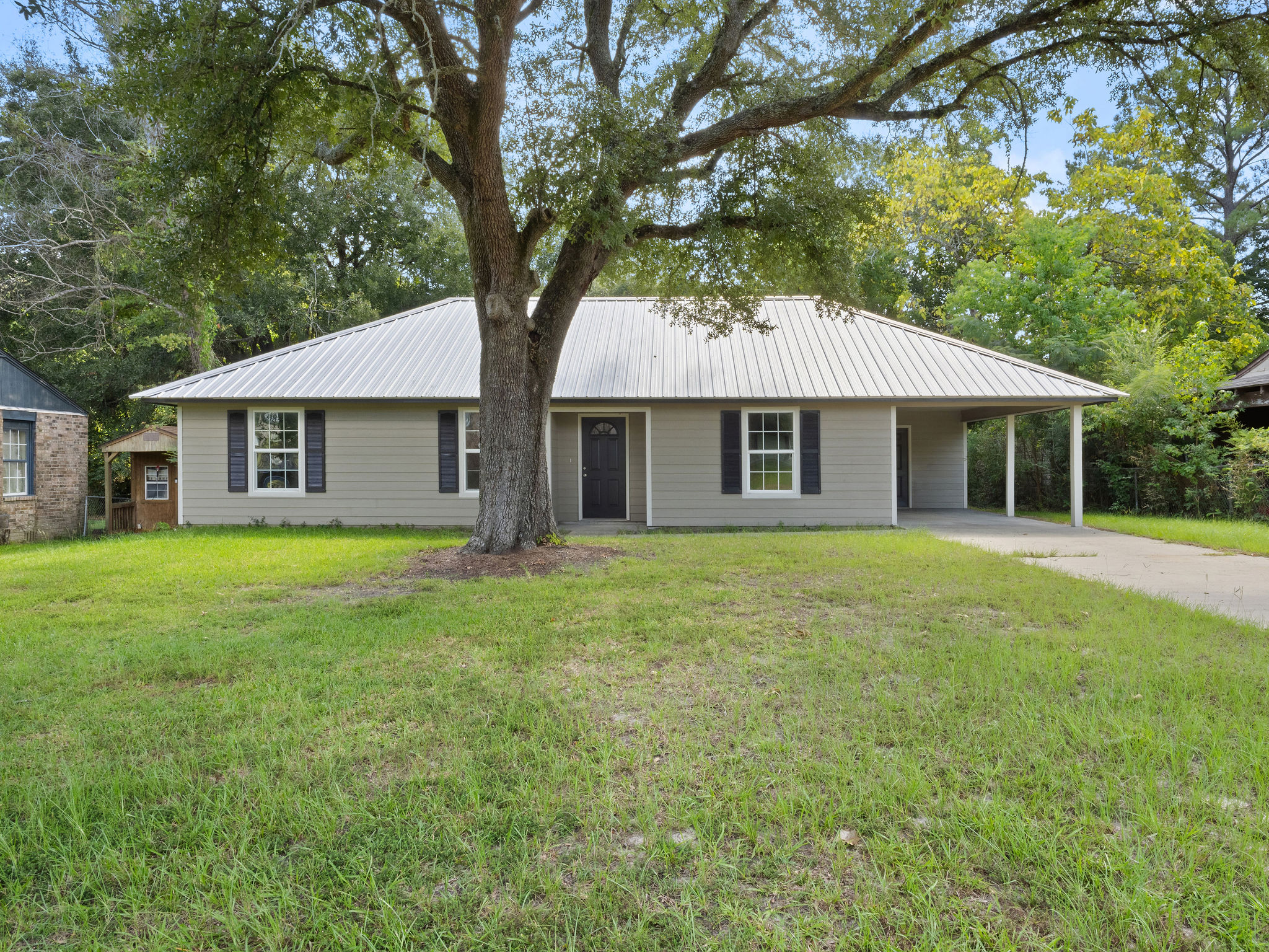Whittington St, Leesville, LA 71446