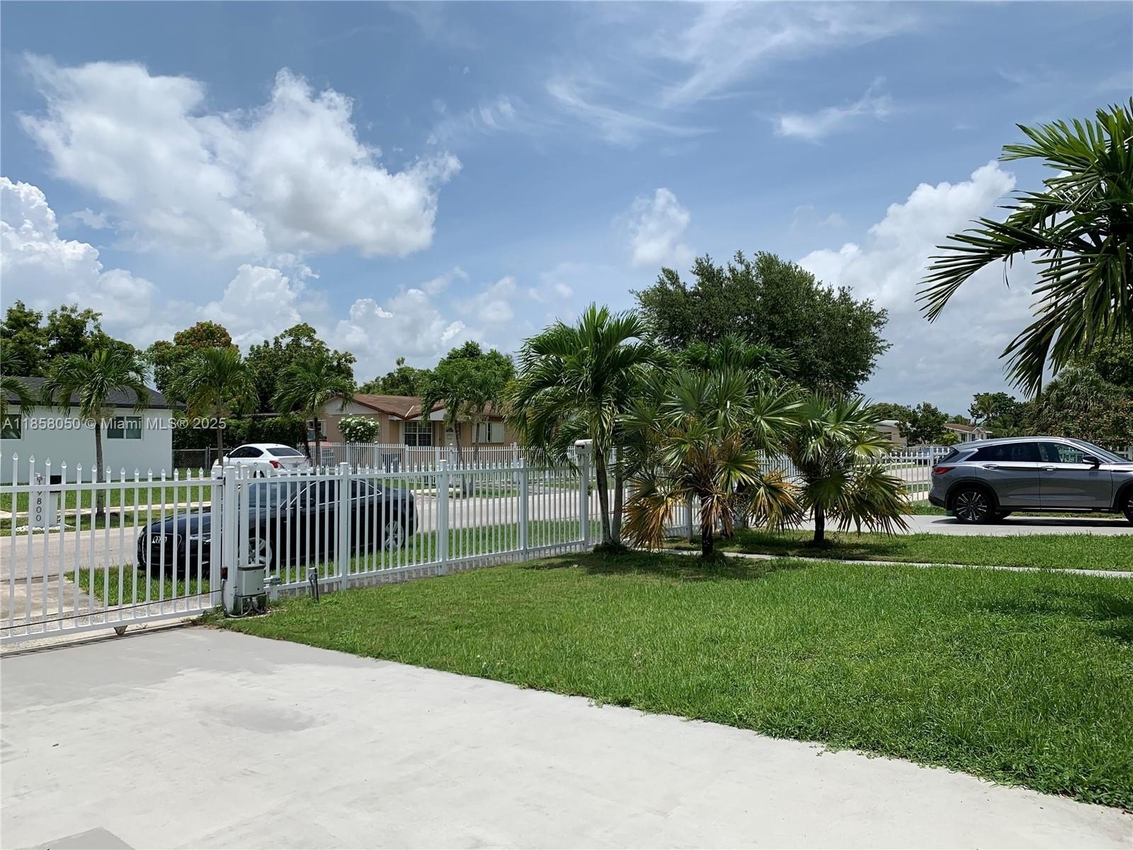 Miami, Florida, 33157, United States, 2 Bedrooms Bedrooms, ,2 BathroomsBathrooms,Residential,For Sale,1916228