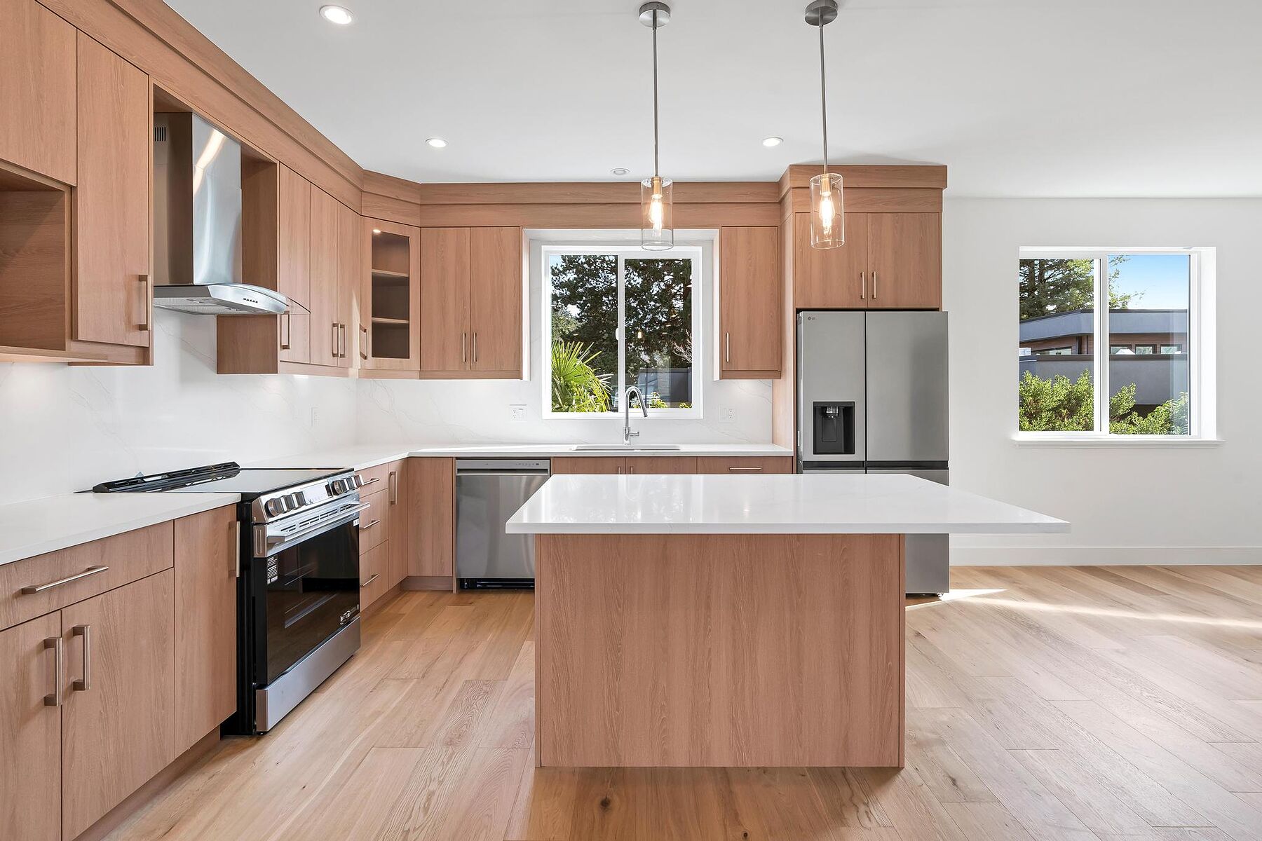  Brand New Gordon Head Townhome - 物件實景