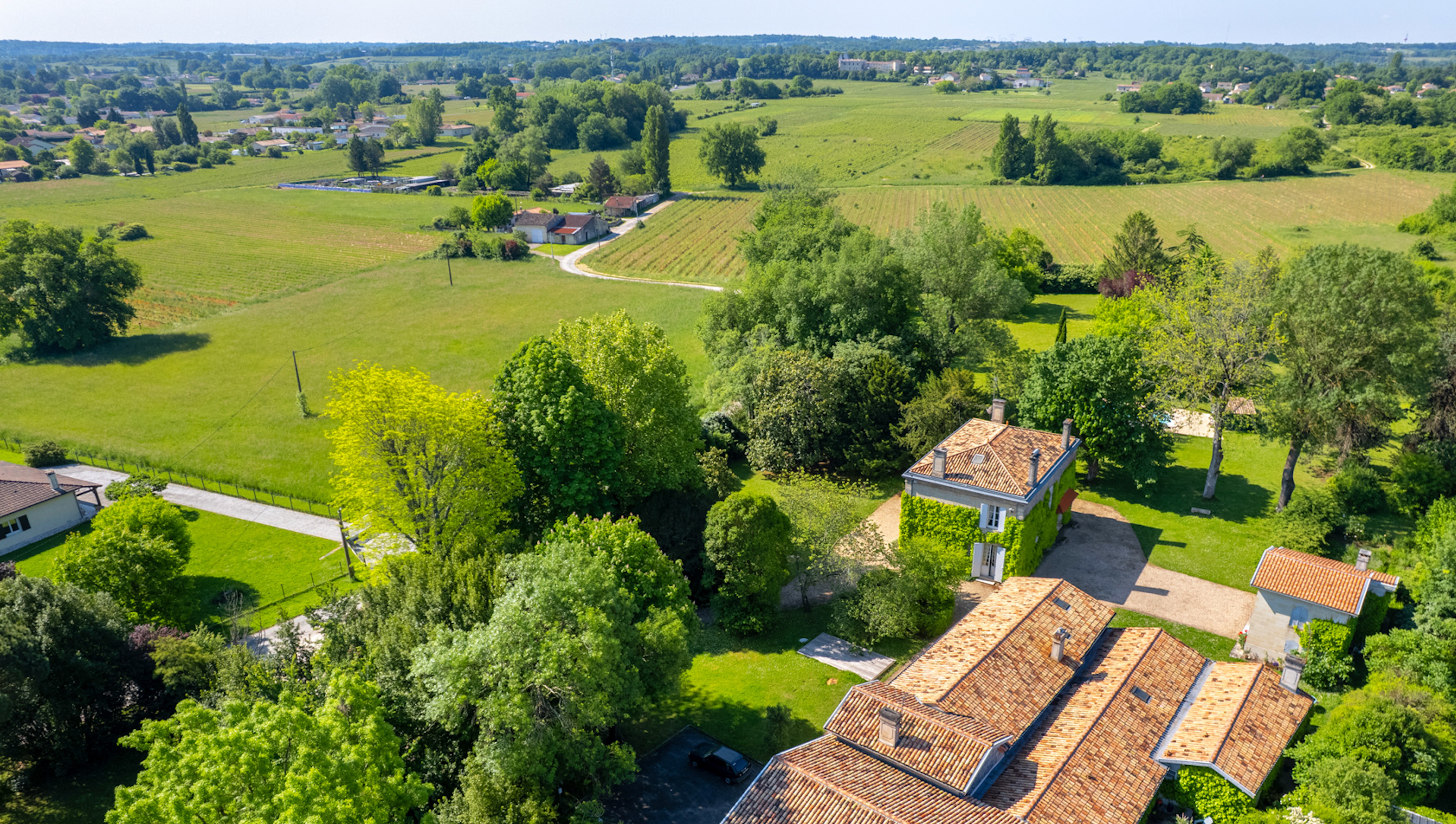  ENTRE-DEUX-MERS - SUMPTUOUS XVIII° PROPERTY - 1,2 HA - SWIMMING POOL - OUTBUILD… - 物件實景