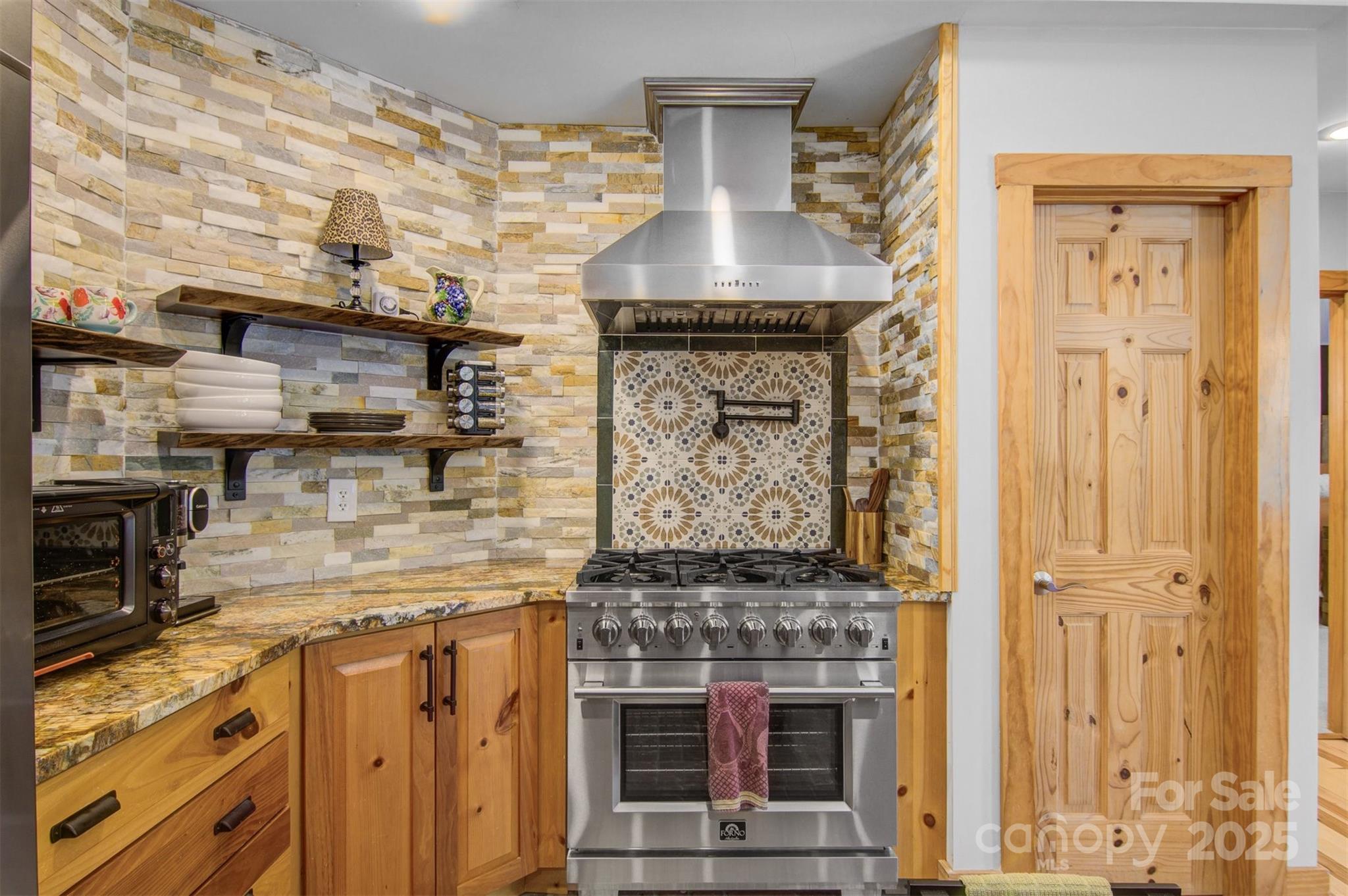 Granite Falls, North Carolina, 28630, United States, 3 Bedrooms Bedrooms, ,3 BathroomsBathrooms,Residential,For Sale,1794602