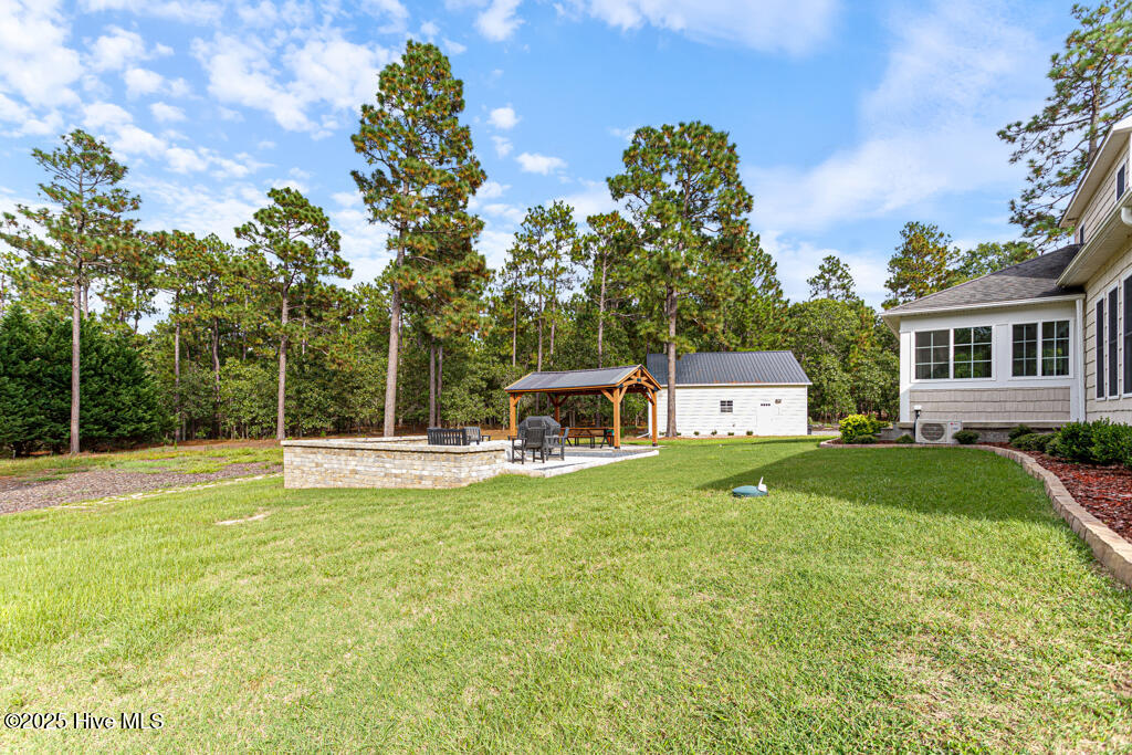 West End, North Carolina, 27376, United States, 4 Bedrooms Bedrooms, ,4 BathroomsBathrooms,Residential,For Sale,1877359