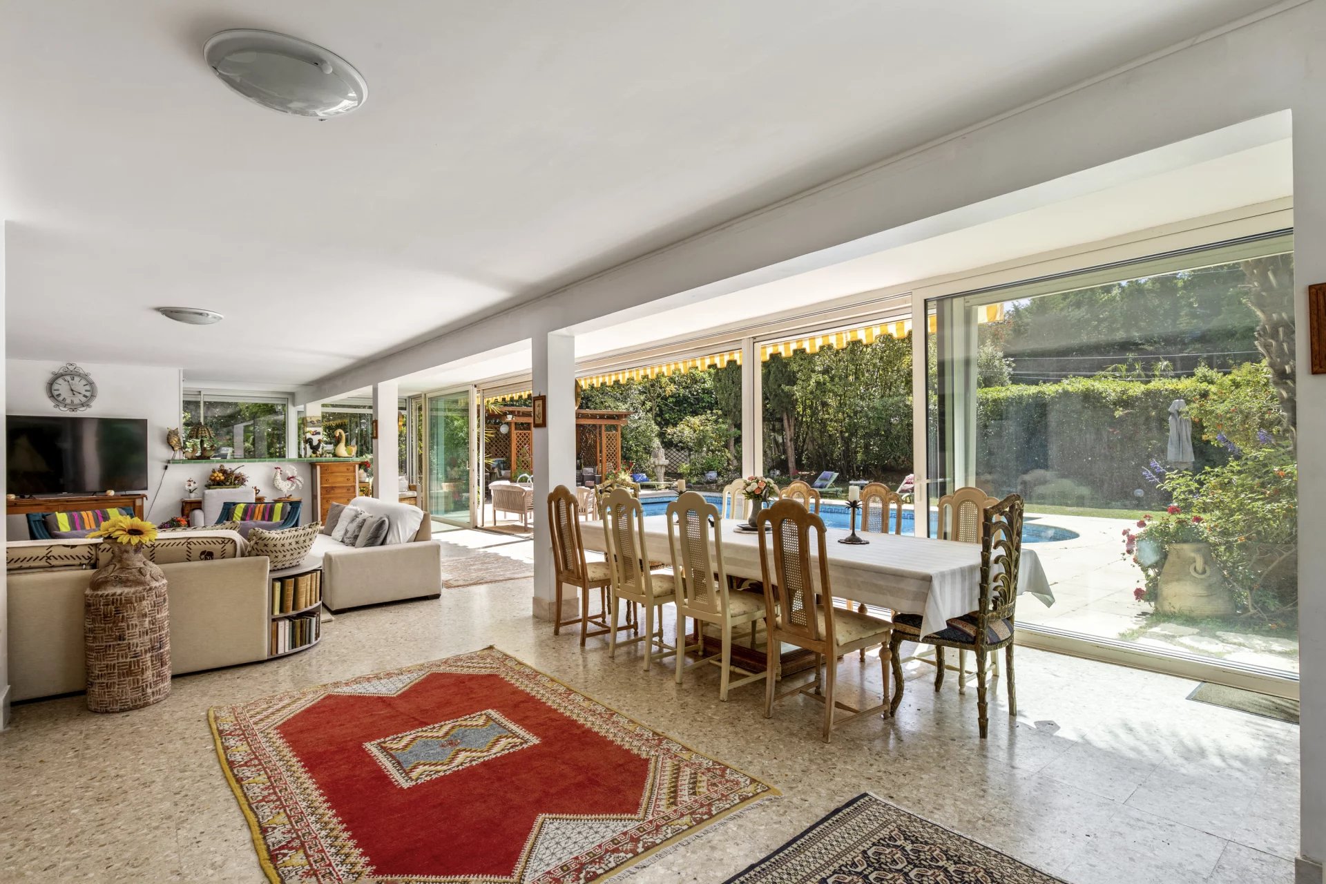 Antibes, Provence-Alpes-Côte d?Azur, 06600, FR, 5 Bedrooms Bedrooms, ,4 BathroomsBathrooms,Residential,For Sale,1414458
