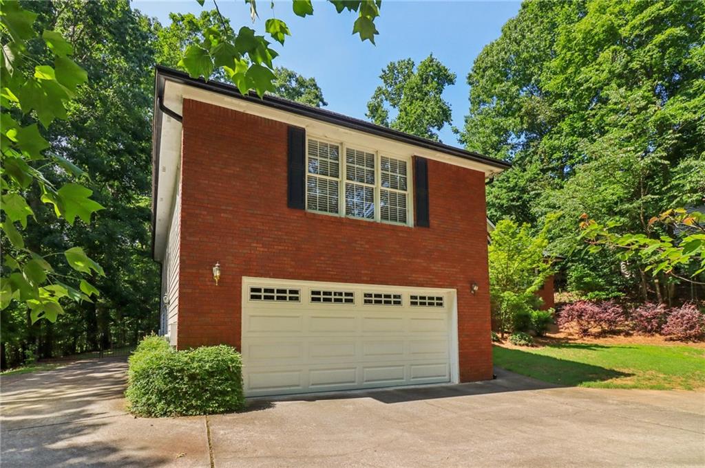 Flowery Branch, Georgia, 30542, United States, 4 Bedrooms Bedrooms, ,3 BathroomsBathrooms,Residential,For Sale,1923417