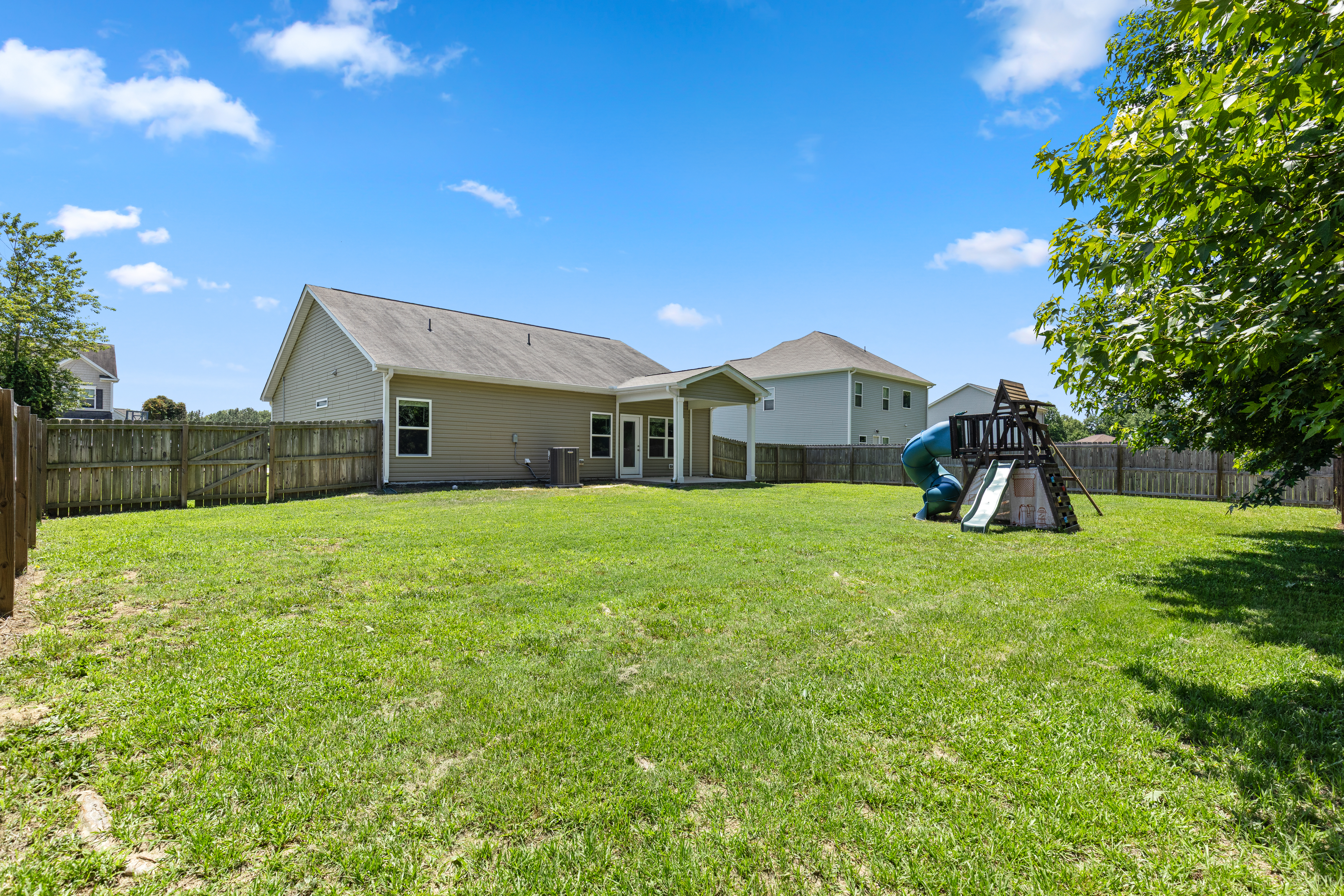  226 Timberline Oak Drive, Goldsboro, NC, 27534 - 物件實景