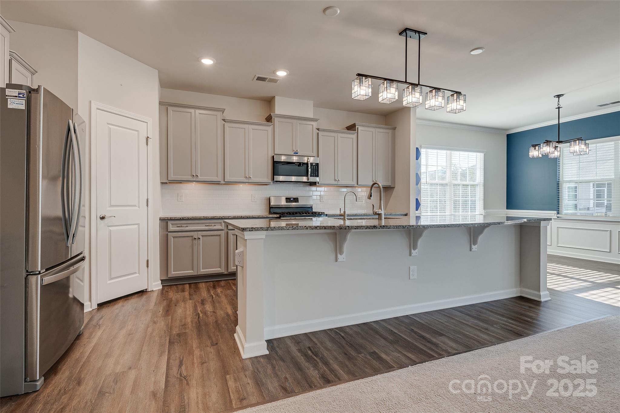 Charlotte, North Carolina, 28273, United States, 4 Bedrooms Bedrooms, ,3 BathroomsBathrooms,Residential,For Sale,1988941