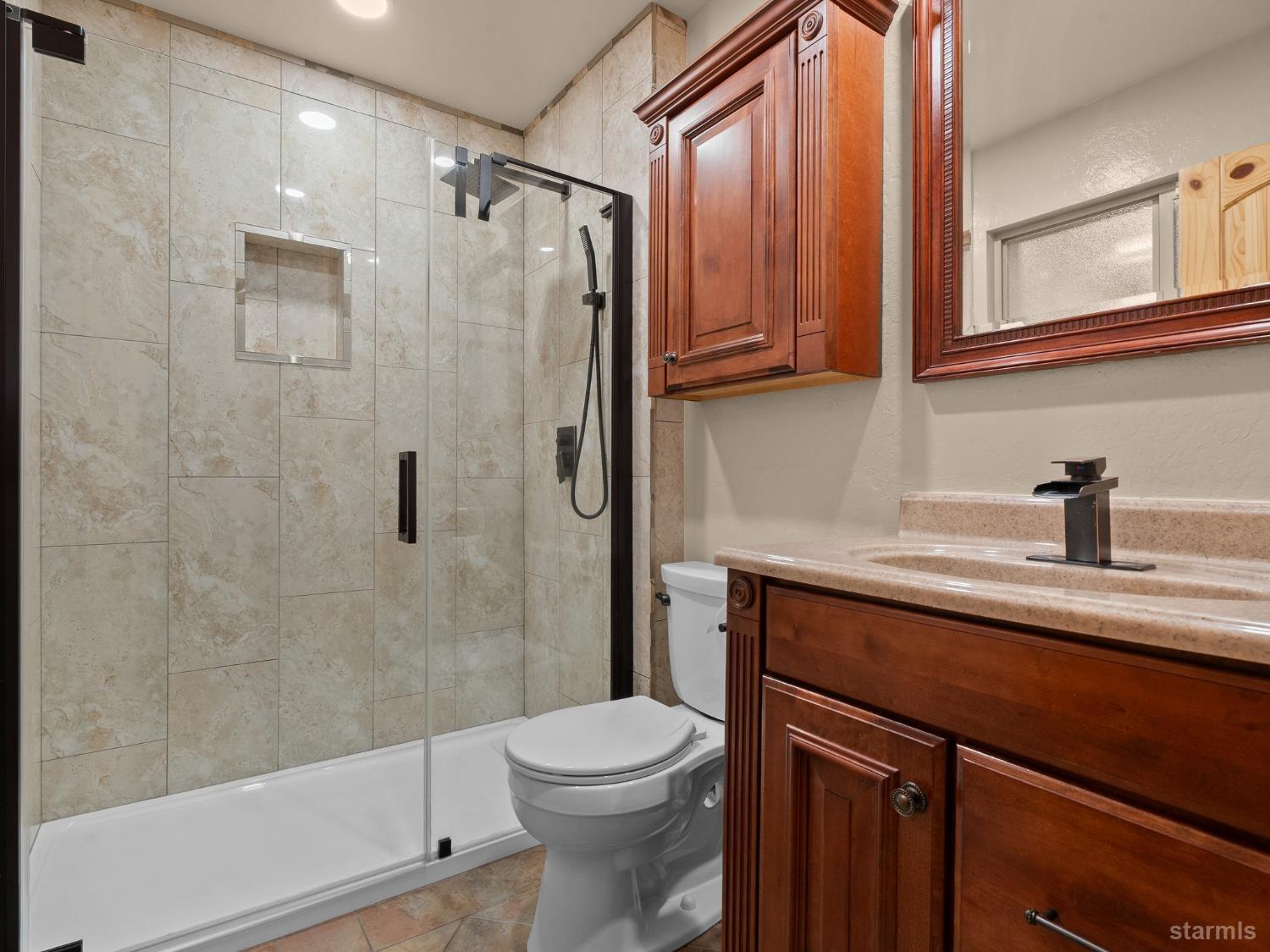 South Lake Tahoe, California, 96150, United States, 3 Bedrooms Bedrooms, ,2 BathroomsBathrooms,Residential,For Sale,1969986