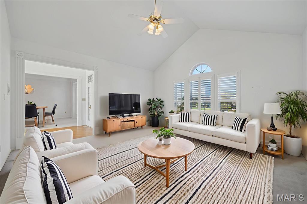 Ballwin, Missouri, 63021, United States, 4 Bedrooms Bedrooms, ,3 BathroomsBathrooms,Residential,For Sale,1989347