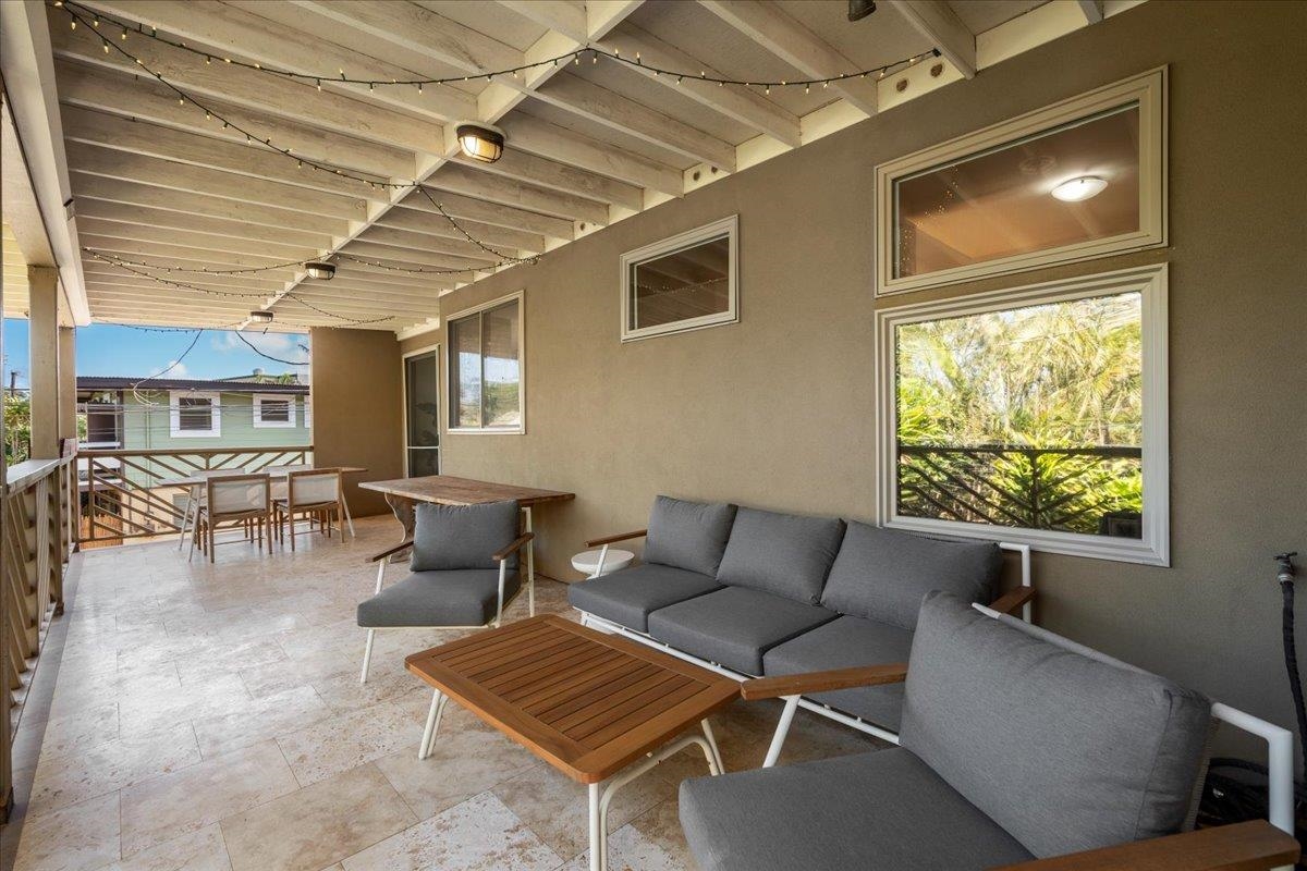 Paia, Hawaii, 96779, United States, 5 Bedrooms Bedrooms, ,4 BathroomsBathrooms,Residential,For Sale,1988155