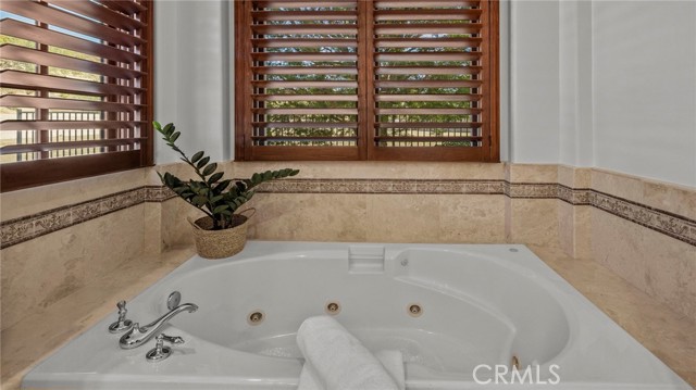 Silverado, California, 92676, United States, 6 Bedrooms Bedrooms, ,7 BathroomsBathrooms,Residential,For Sale,2034408