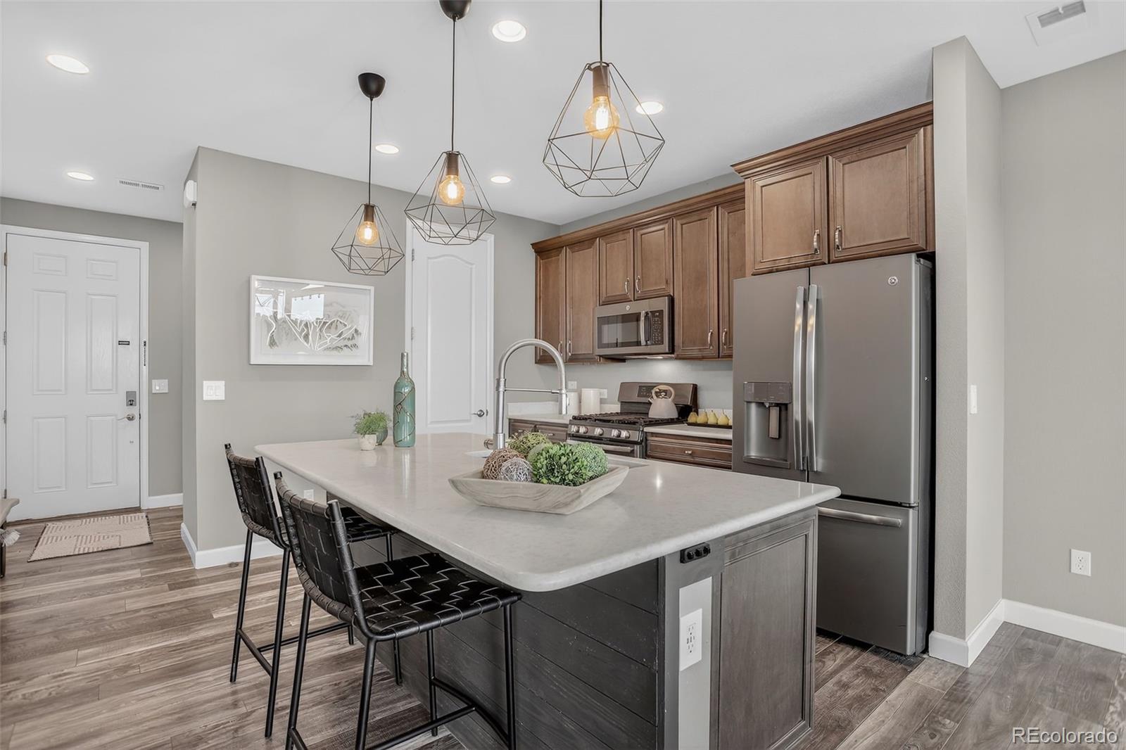 Aurora, Colorado, 80015, United States, 3 Bedrooms Bedrooms, ,2 BathroomsBathrooms,Residential,For Sale,1911387