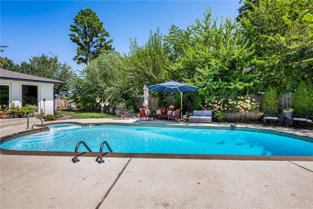 H St, Bentonville, AR 72712 #1
