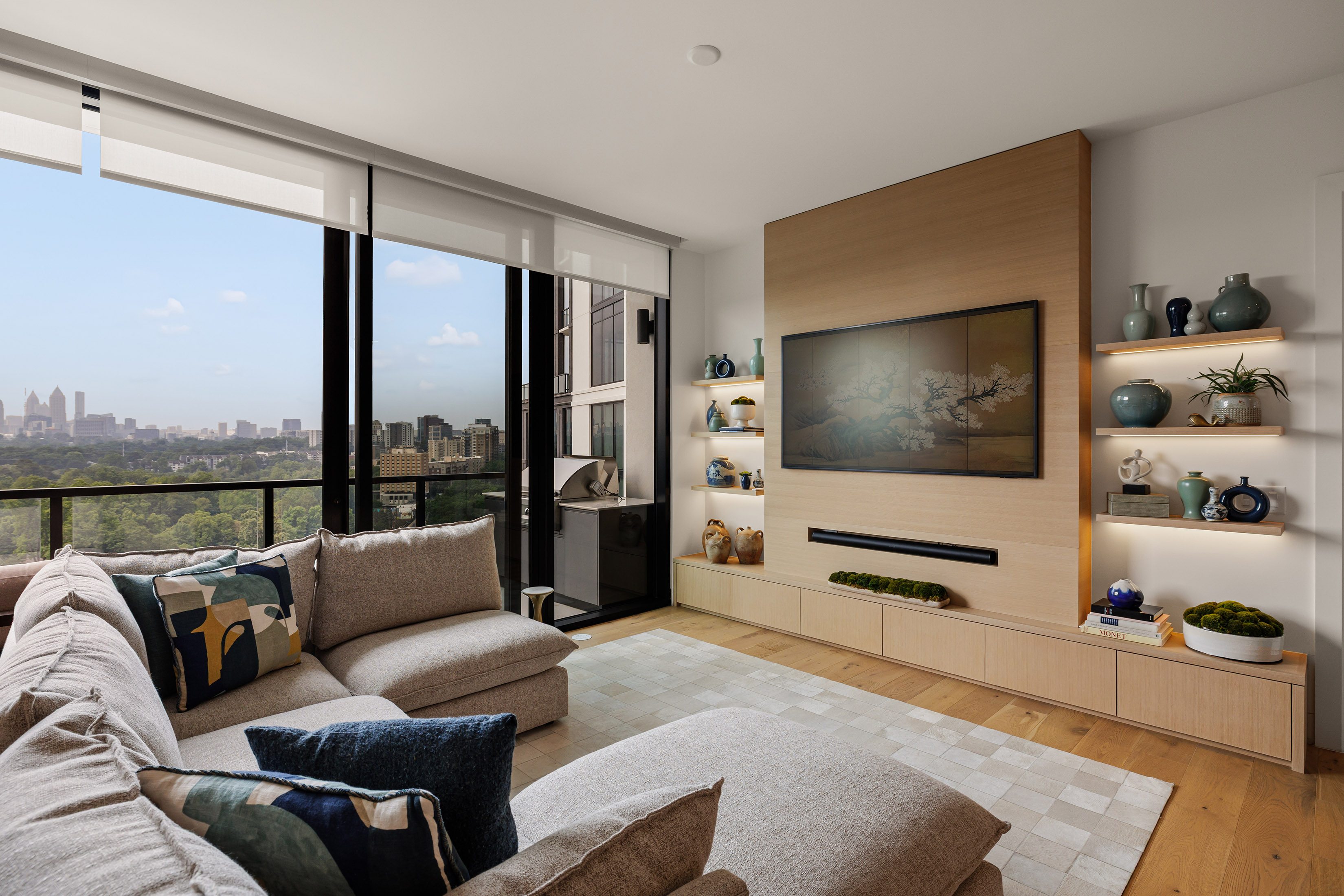  Elevated Design and Sweeping Skyline Views at The Dillon - 物件實景