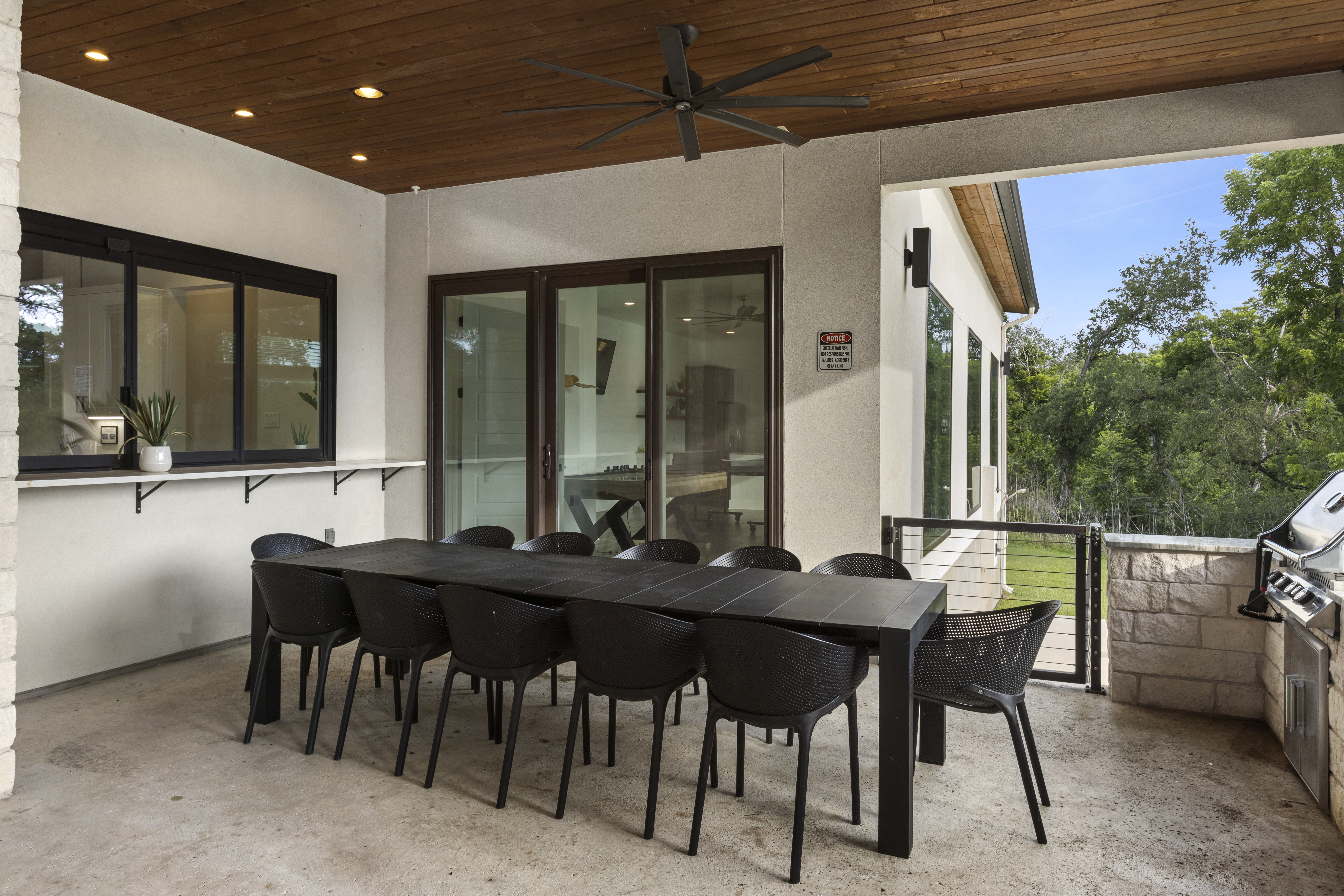  Lakefront Luxury Designed to Perform - 物件實景