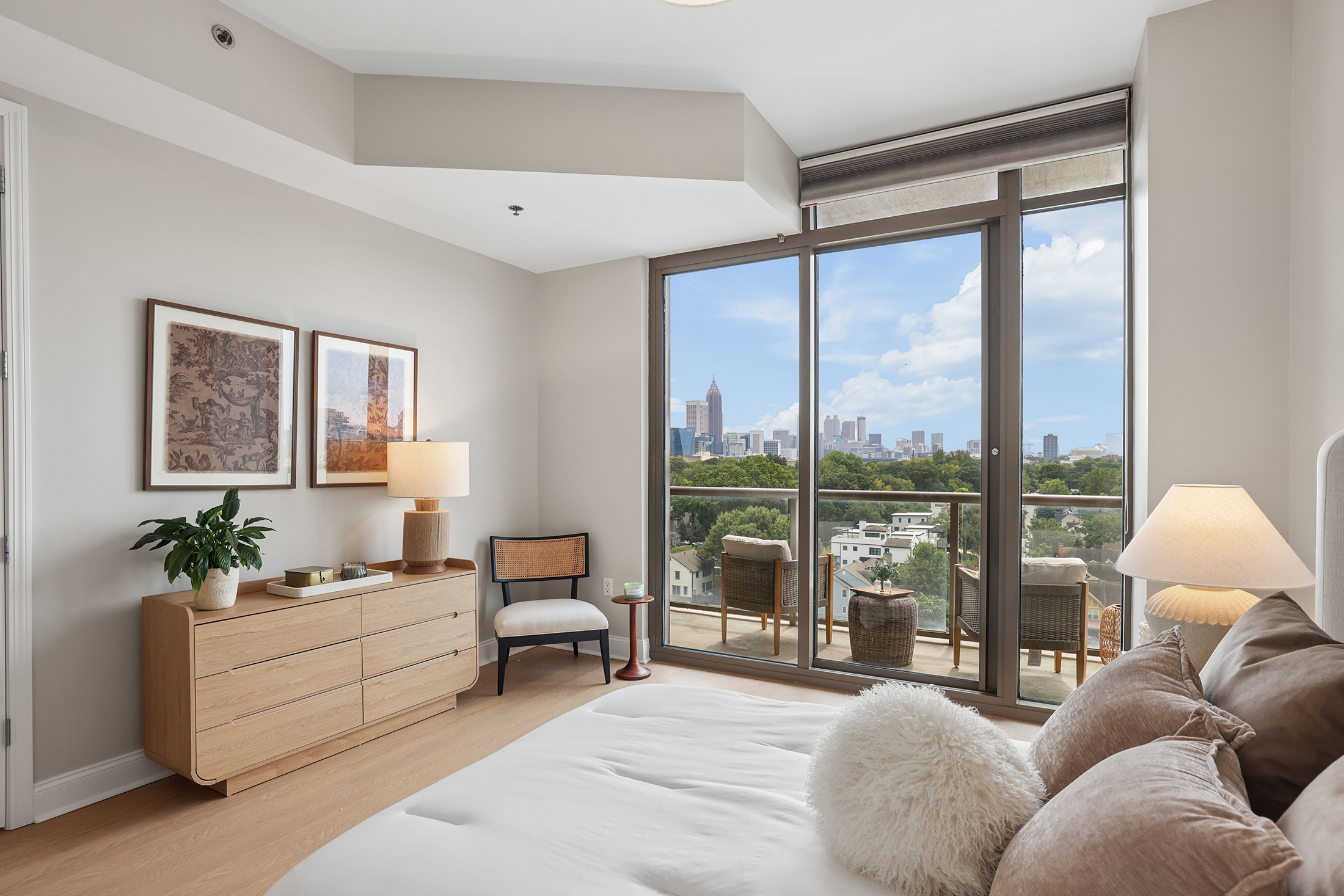  The Best Floor Plan, the Best View and Completely Updated Throughout - 物件實景