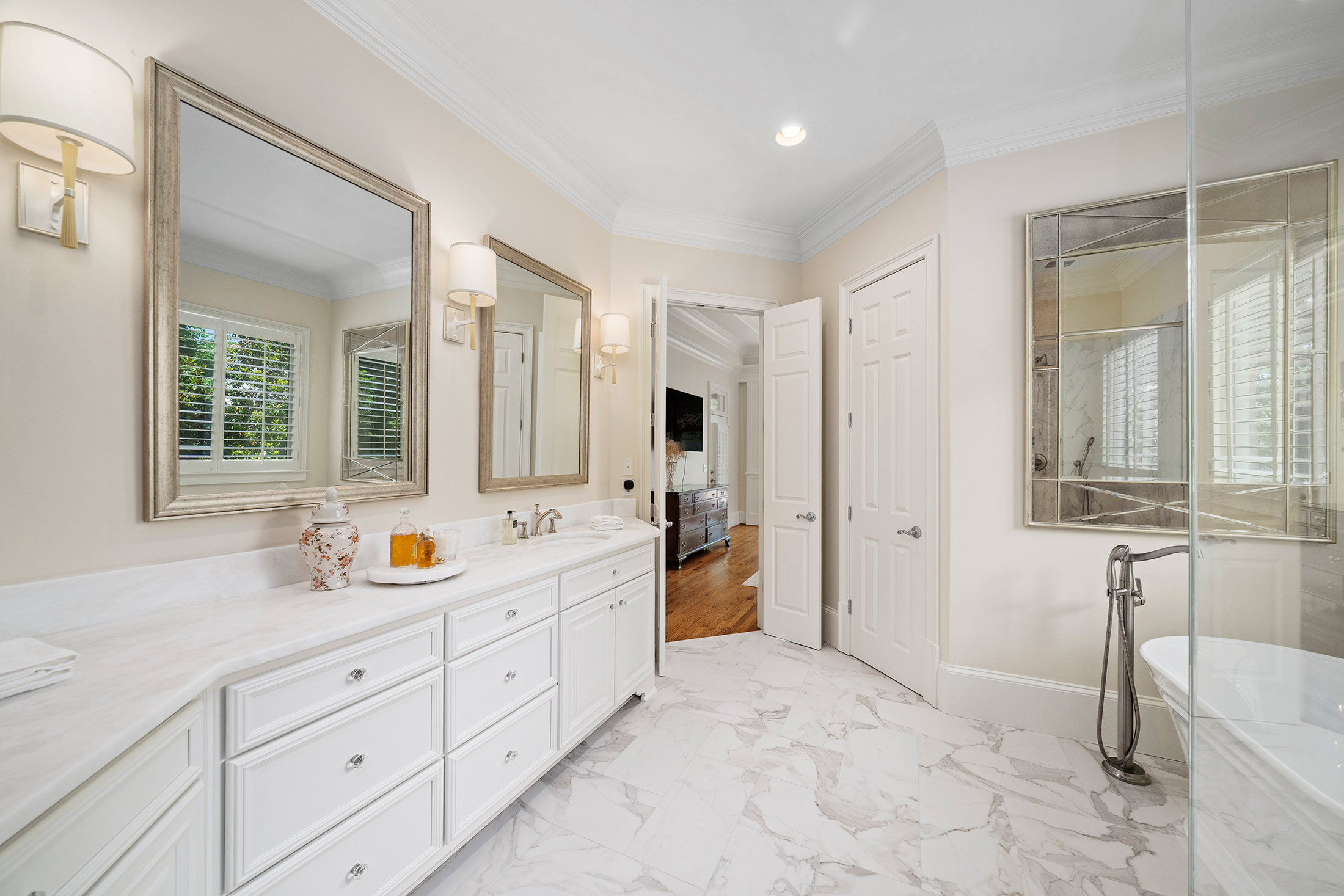  Estate-style Living in One of Milton