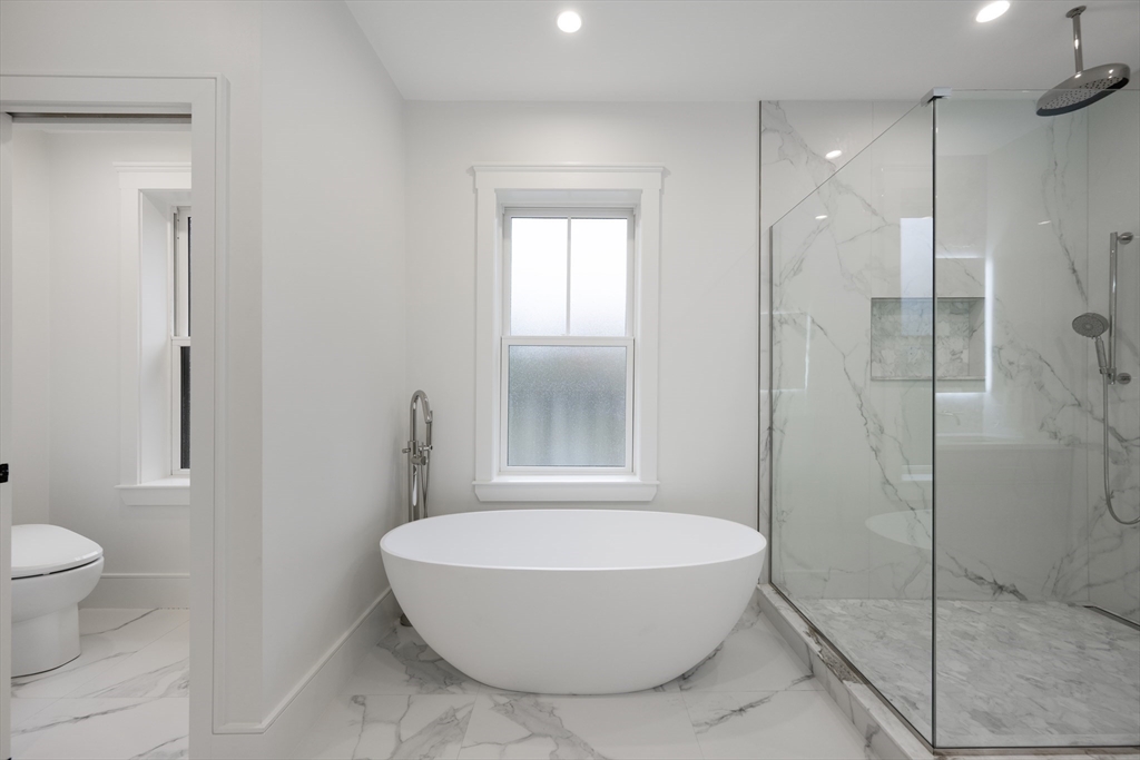 Boston, Massachusetts, 02118, United States, 4 Bedrooms Bedrooms, ,5 BathroomsBathrooms,Residential,For Sale,1973917