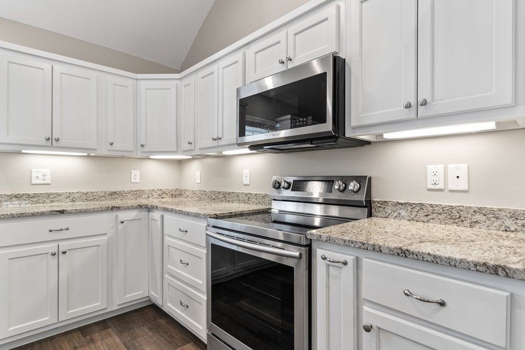 Blue Ridge, Georgia, 30513, United States, 3 Bedrooms Bedrooms, ,2 BathroomsBathrooms,Residential,For Sale,1987936