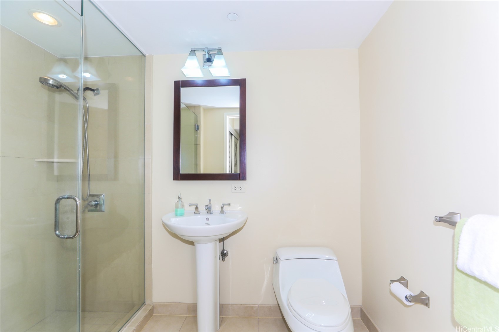 Honolulu, Hawaii, 96815, United States, 2 Bedrooms Bedrooms, ,2 BathroomsBathrooms,Residential,For Sale,1794682