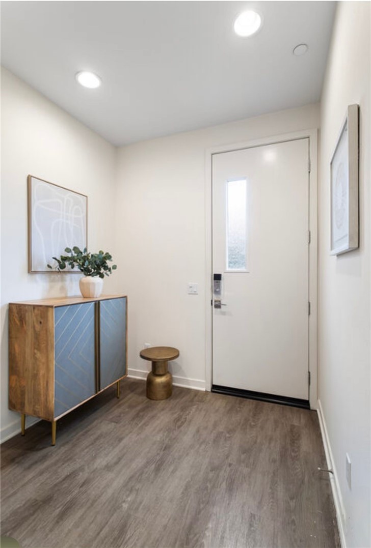 Los Angeles, California, 90065, United States, 3 Bedrooms Bedrooms, ,4 BathroomsBathrooms,Residential,For Sale,2008498