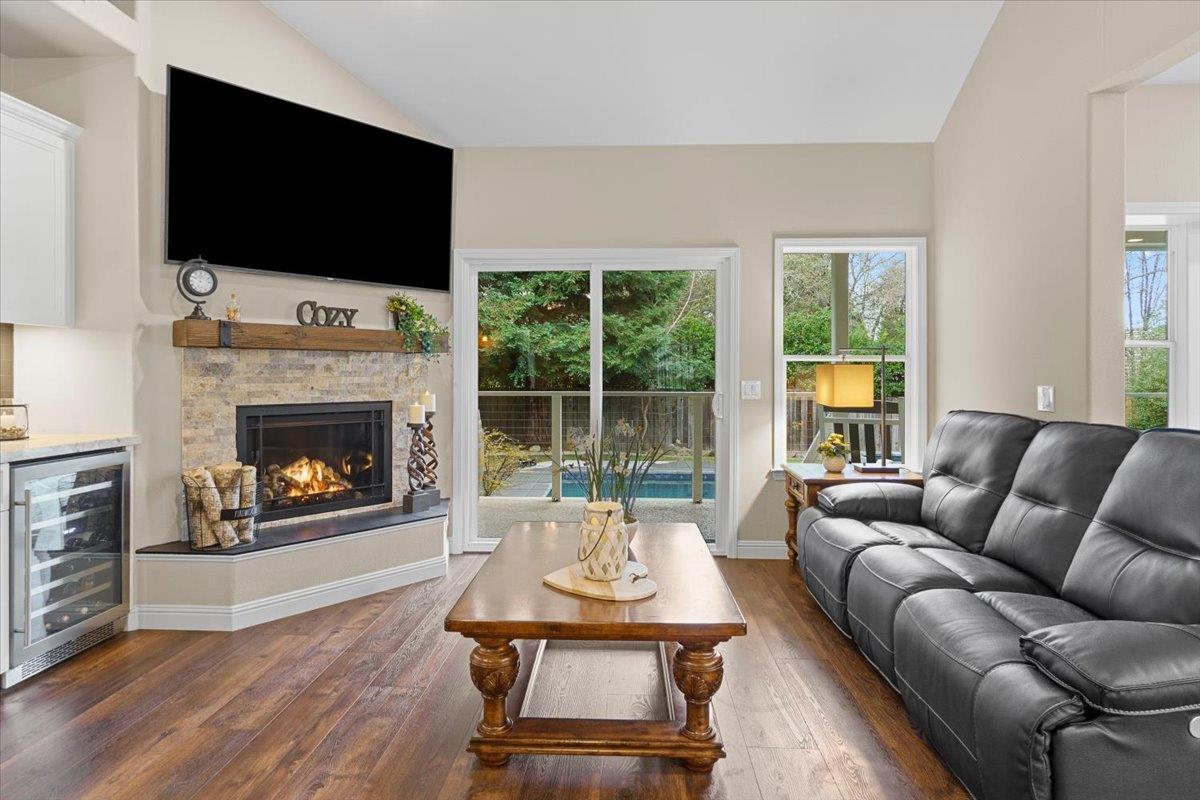 Cameron Park, California, 95682, United States, 4 Bedrooms Bedrooms, ,3 BathroomsBathrooms,Residential,For Sale,2028415