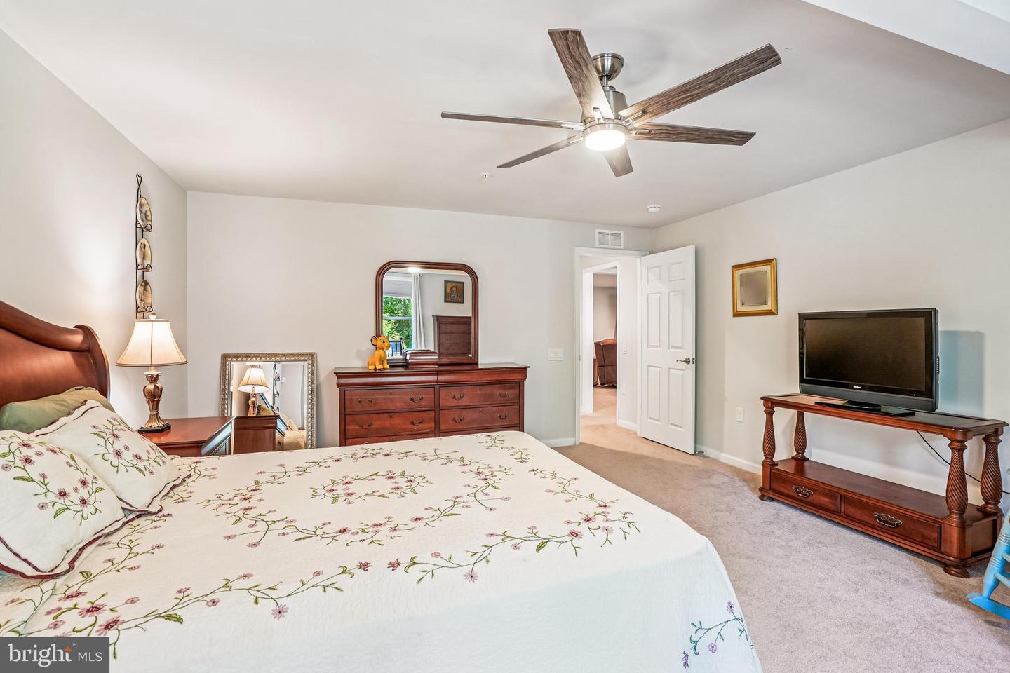 FREDERICKSBURG, Virginia, 22406, United States, 4 Bedrooms Bedrooms, ,4 BathroomsBathrooms,Residential,For Sale,1988261