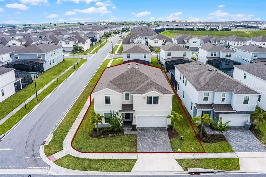 Davenport, Florida, 33897, United States, 10 Bedrooms Bedrooms, ,8 BathroomsBathrooms,Residential,For Sale,1897679
