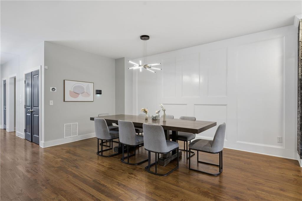 Atlanta, Georgia, 30315, United States, 4 Bedrooms Bedrooms, ,4 BathroomsBathrooms,Residential,For Sale,1996651