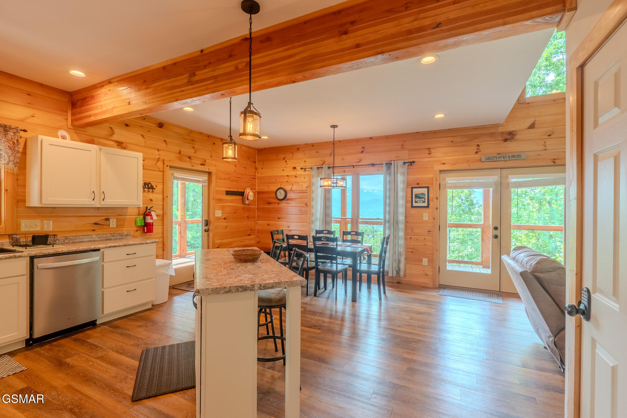 Gatlinburg, Tennessee, 37738, United States, 2 Bedrooms Bedrooms, ,2 BathroomsBathrooms,Residential,For Sale,1846238