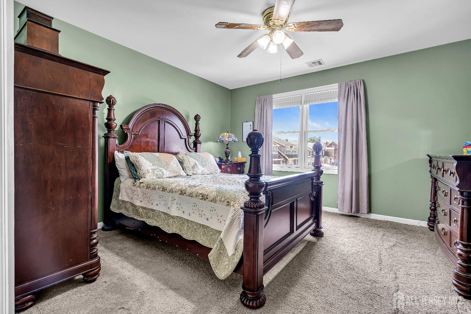 Woodbridge Proper, New Jersey, 07095, United States, 5 Bedrooms Bedrooms, ,2 BathroomsBathrooms,Residential,For Sale,1906051