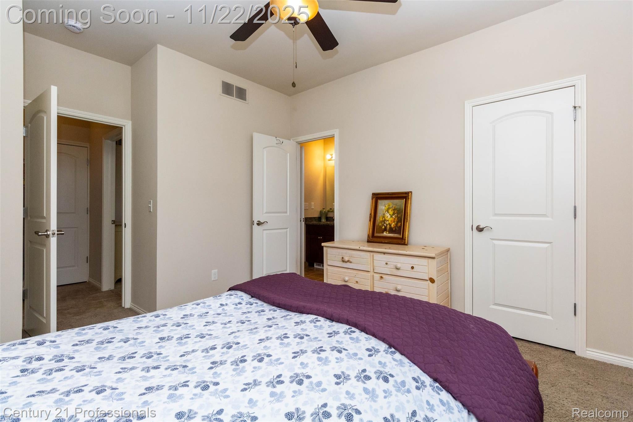 ClintonTownship, Michigan, 48038, United States, 3 Bedrooms Bedrooms, ,4 BathroomsBathrooms,Residential,For Sale,1994254