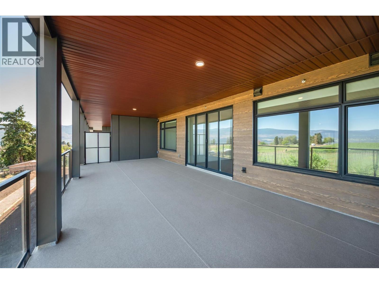WEST KELOWNA, British Columbia, V1Z 2A9, CA, 2 Bedrooms Bedrooms, ,2 BathroomsBathrooms,Residential,For Sale,1947246