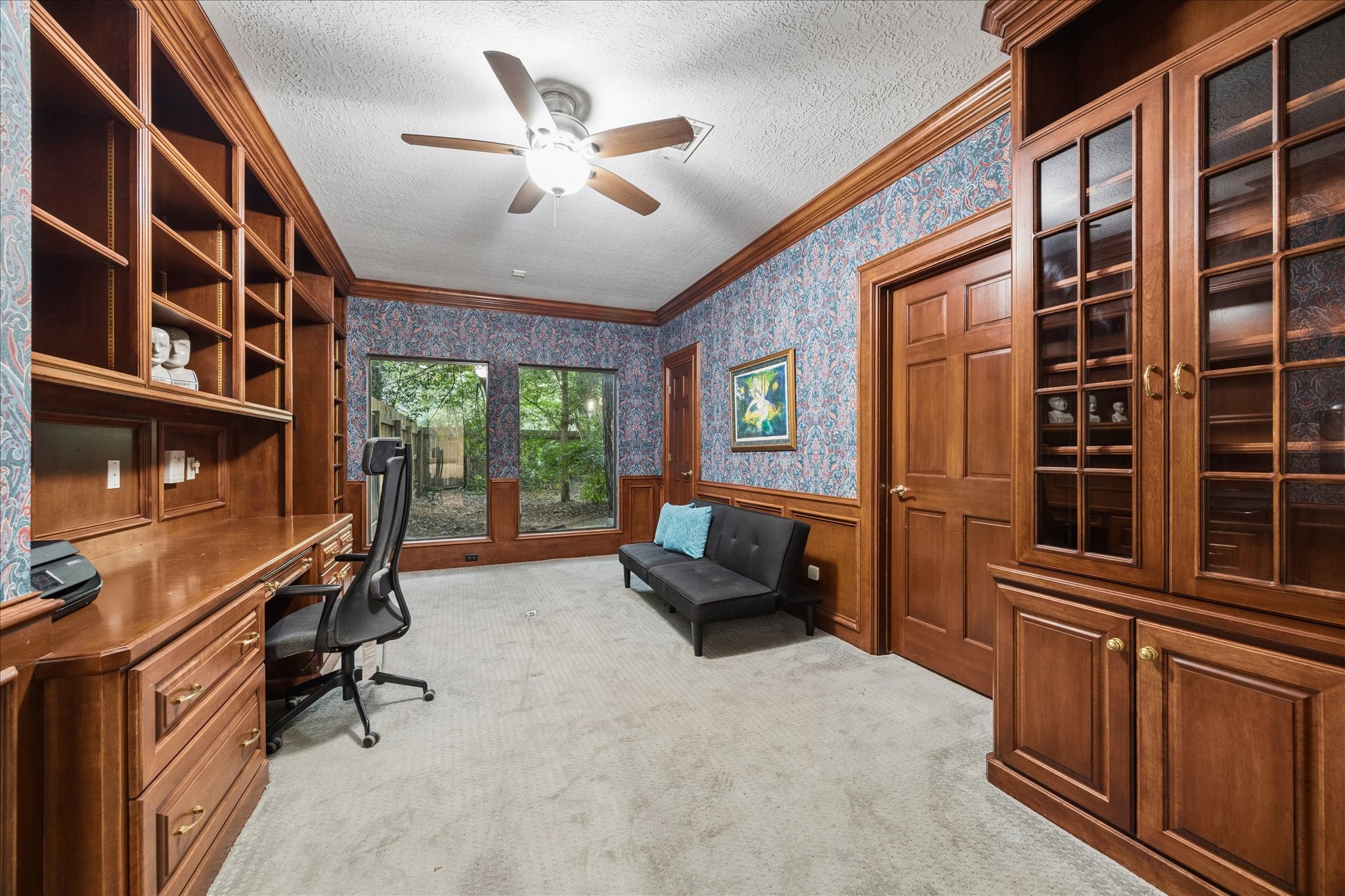  2411 Oakbank Drive - 物件實景