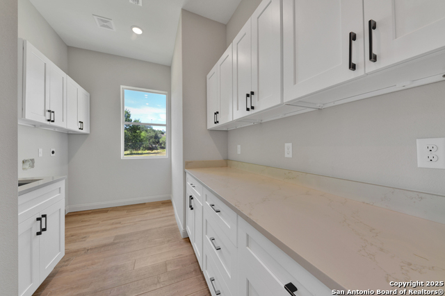 Castroville, Texas, 78009, United States, 3 Bedrooms Bedrooms, ,3 BathroomsBathrooms,Residential,For Sale,1926550