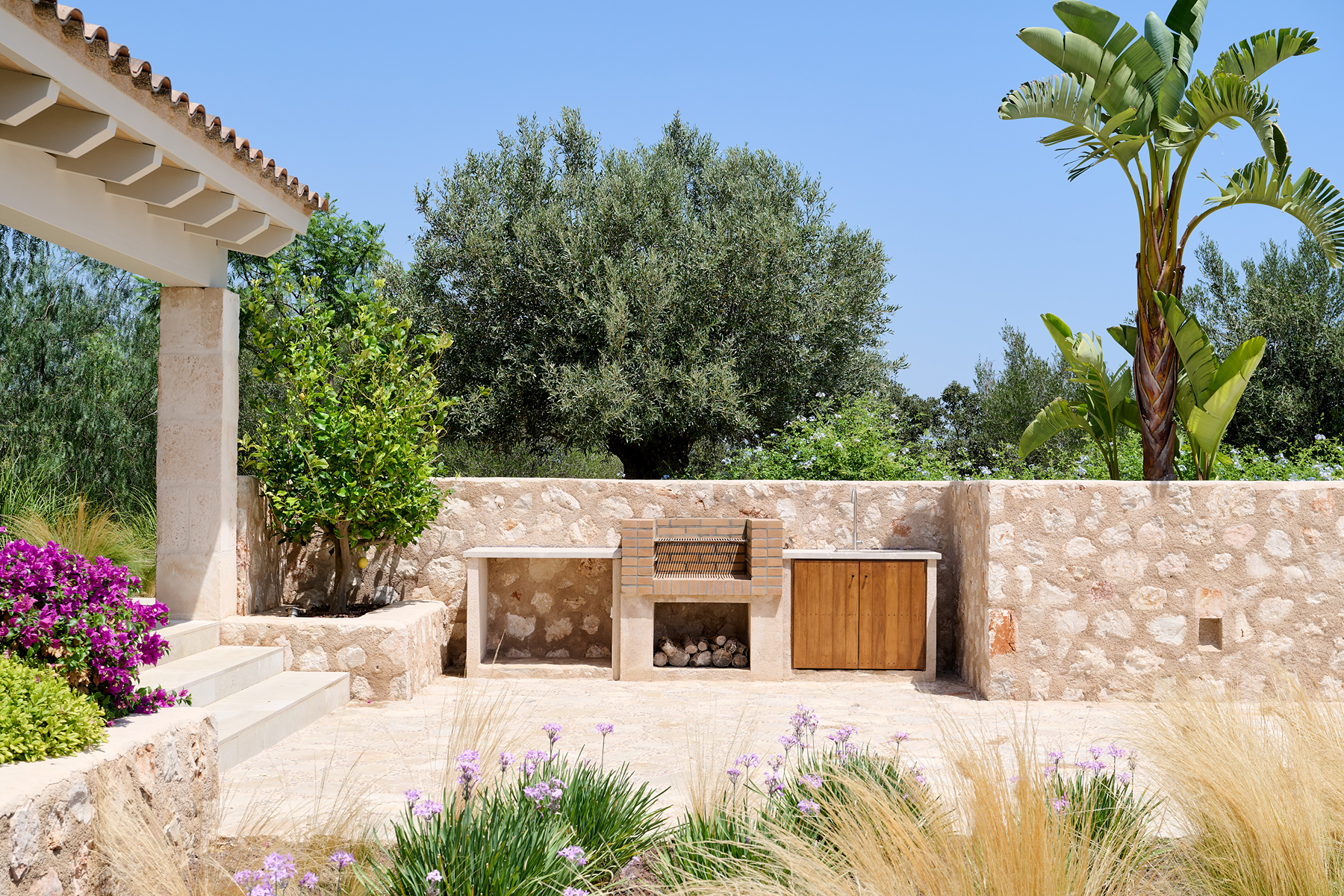  Mallorcan estate with pool and sea views in Portocolom, Mallorca - 物件實景