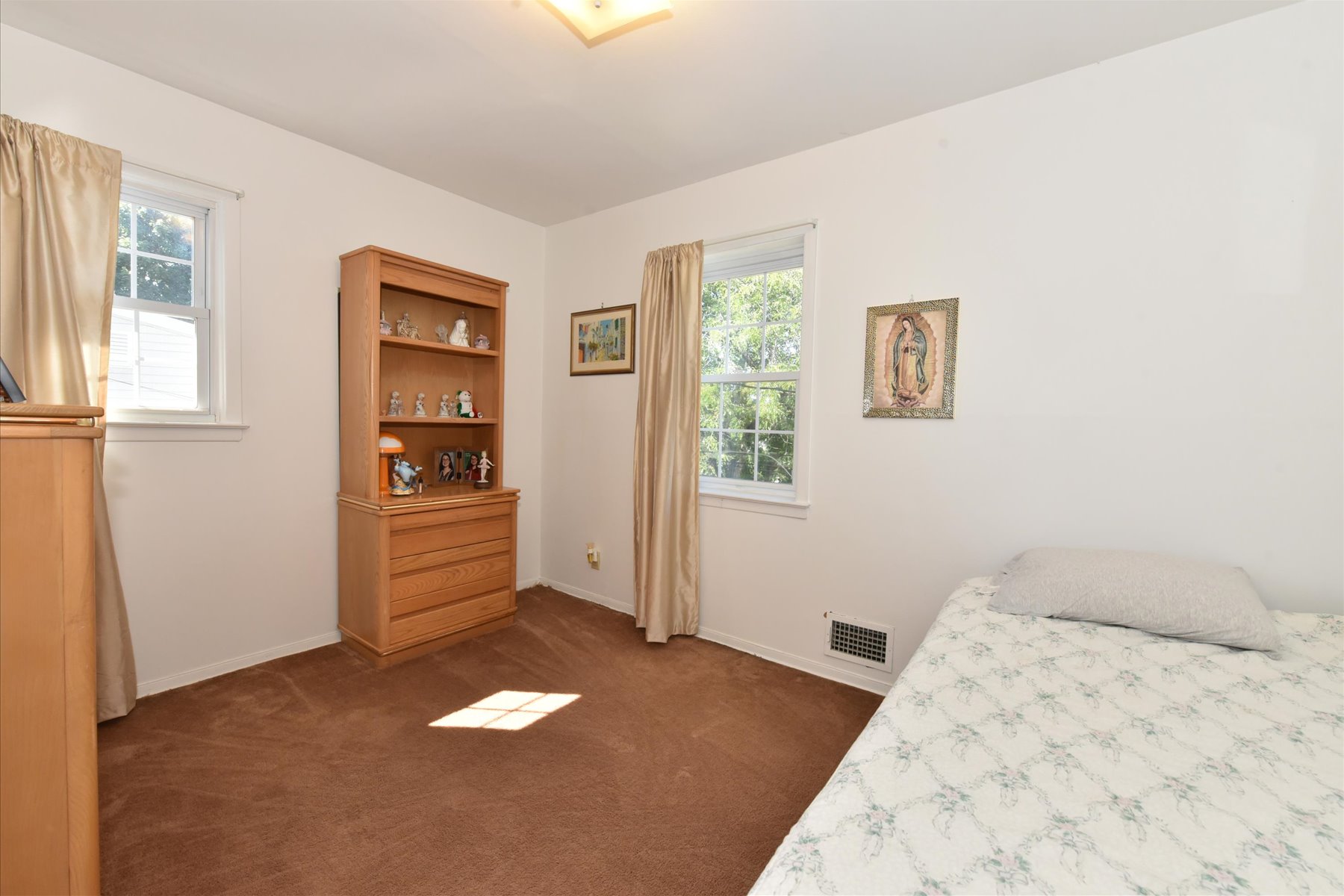  57-46 262nd Street, Little Neck, NY, 11362 - 物件實景