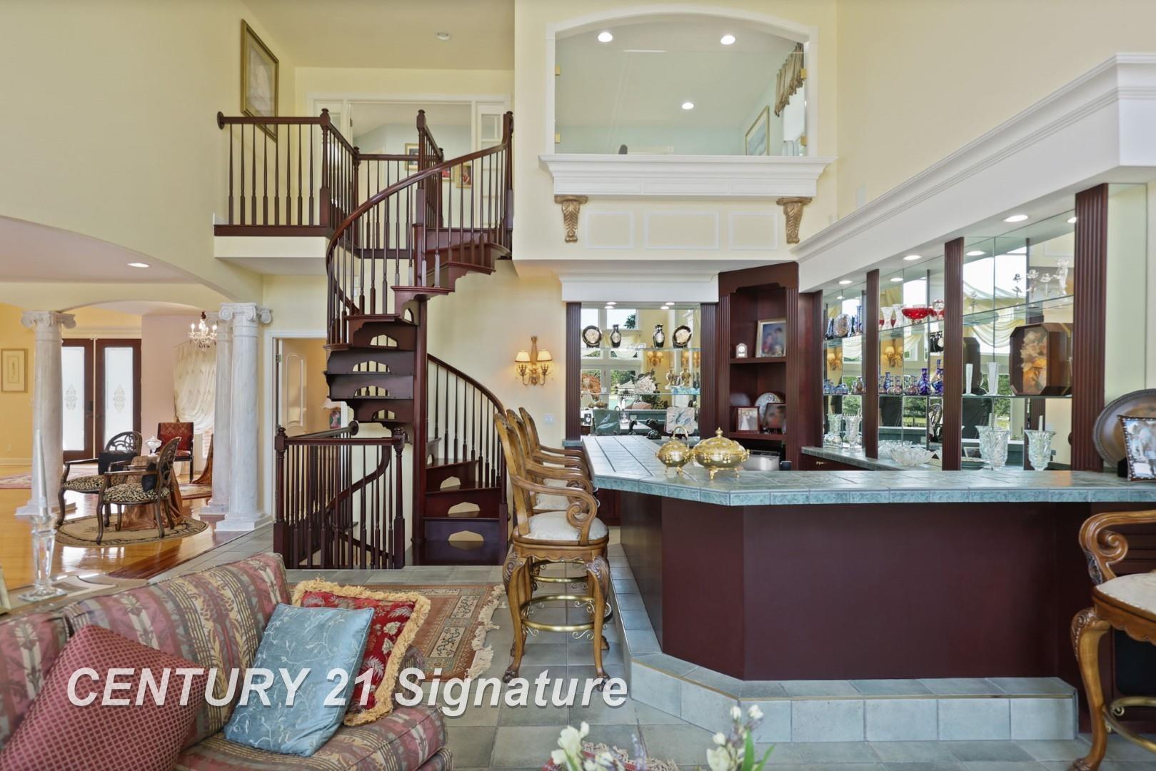 Saginaw, Michigan, 48609, United States, 4 Bedrooms Bedrooms, ,7 BathroomsBathrooms,Residential,For Sale,1980528