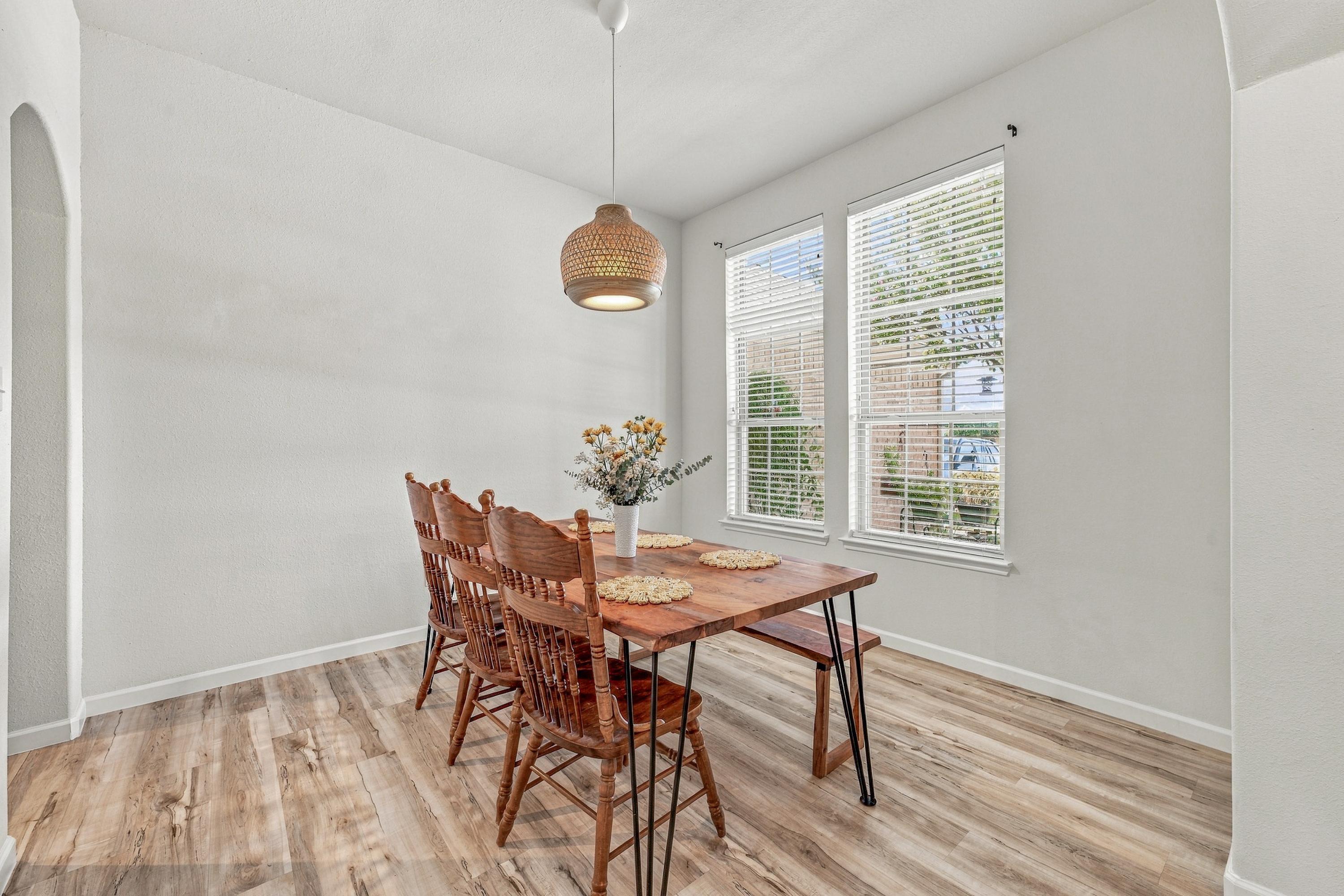  3128 Meandering Way, Granbury, TX, 76049 - 物件實景