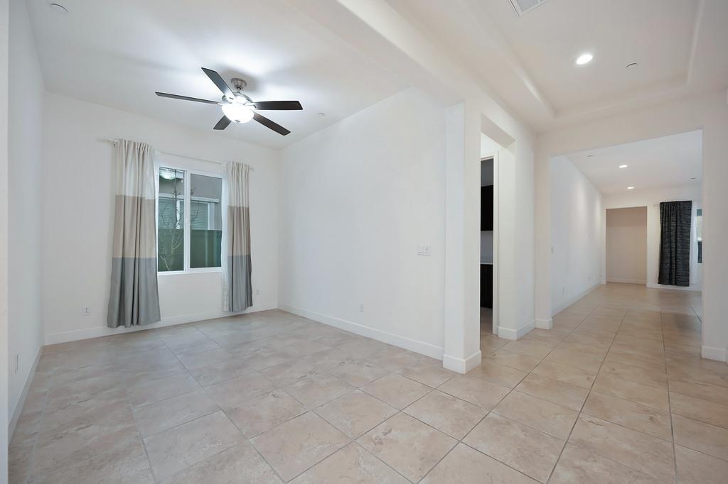 Sacramento, California, 95834, United States, 2 Bedrooms Bedrooms, ,2 BathroomsBathrooms,Residential,For Sale,1999739