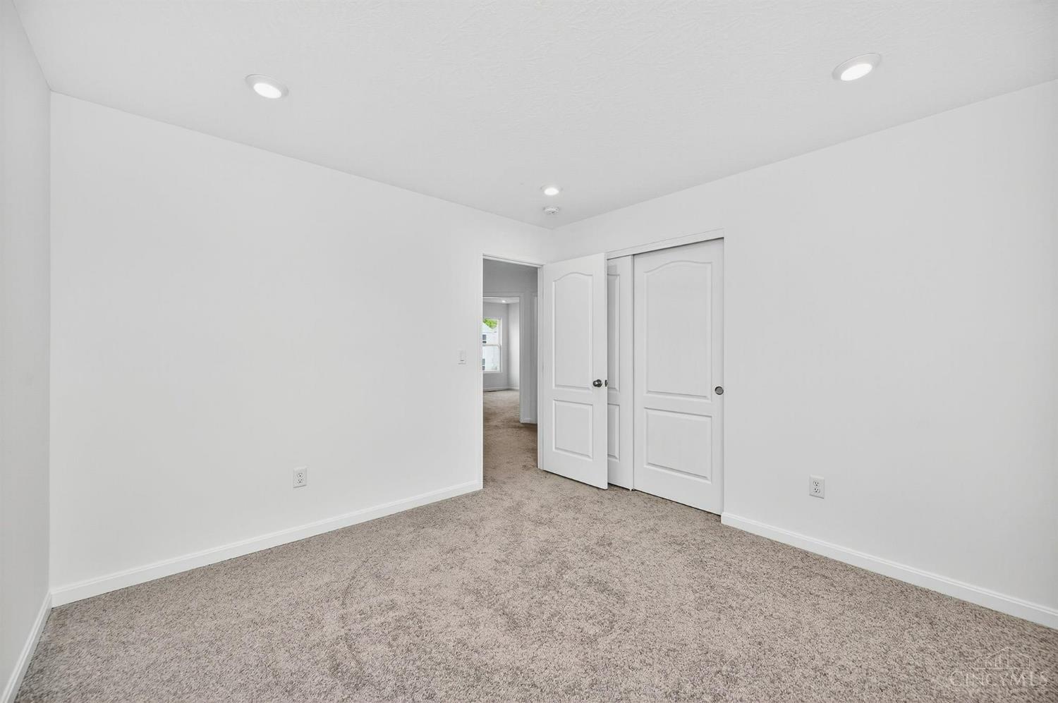 Turtle Creek Twp, Ohio, 45036, United States, 5 Bedrooms Bedrooms, ,4 BathroomsBathrooms,Residential,For Sale,1890162