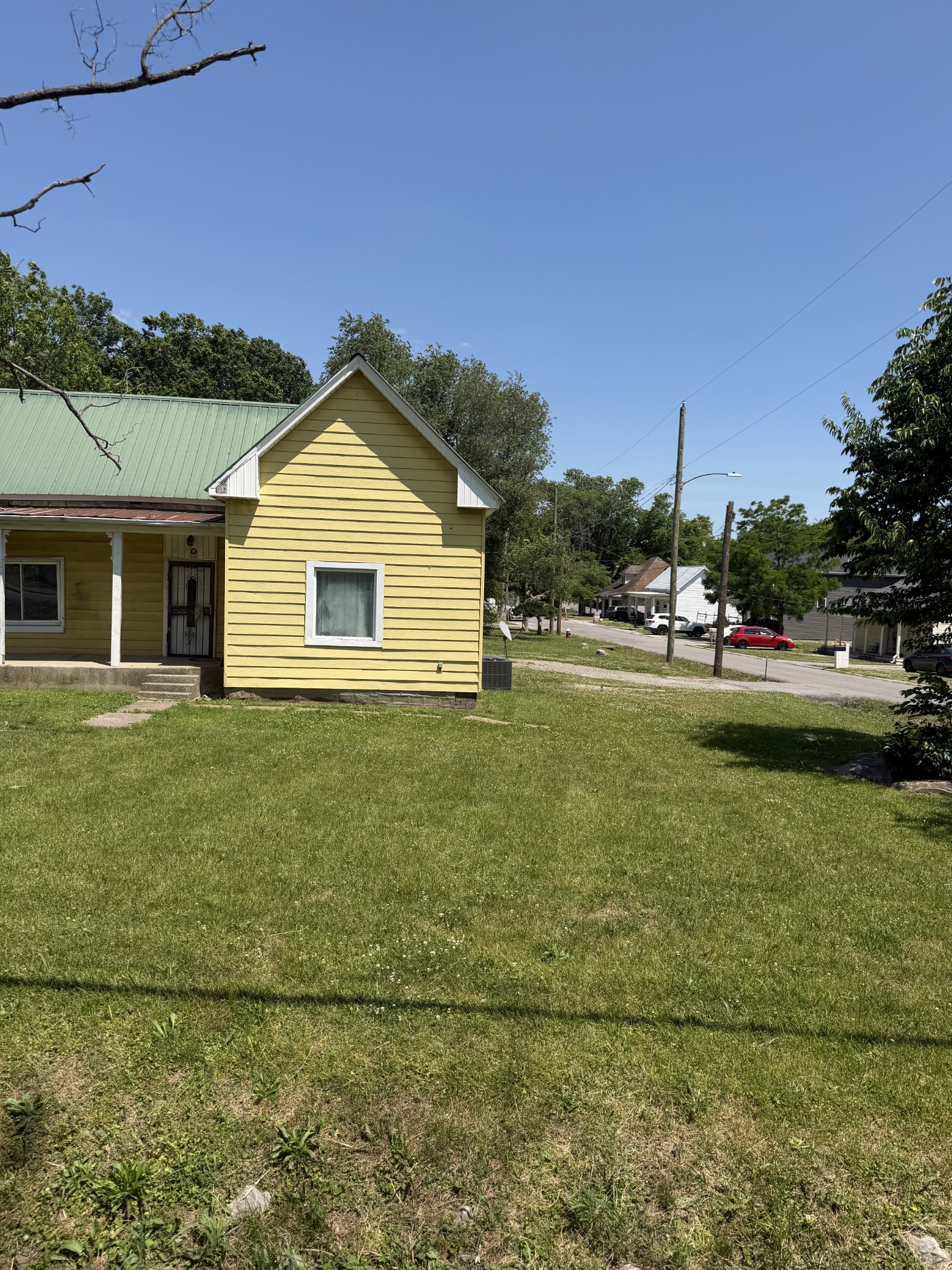 Springfield, Tennessee, 37172, United States, 2 Bedrooms Bedrooms, ,1 BathroomBathrooms,Residential,For Sale,2049235