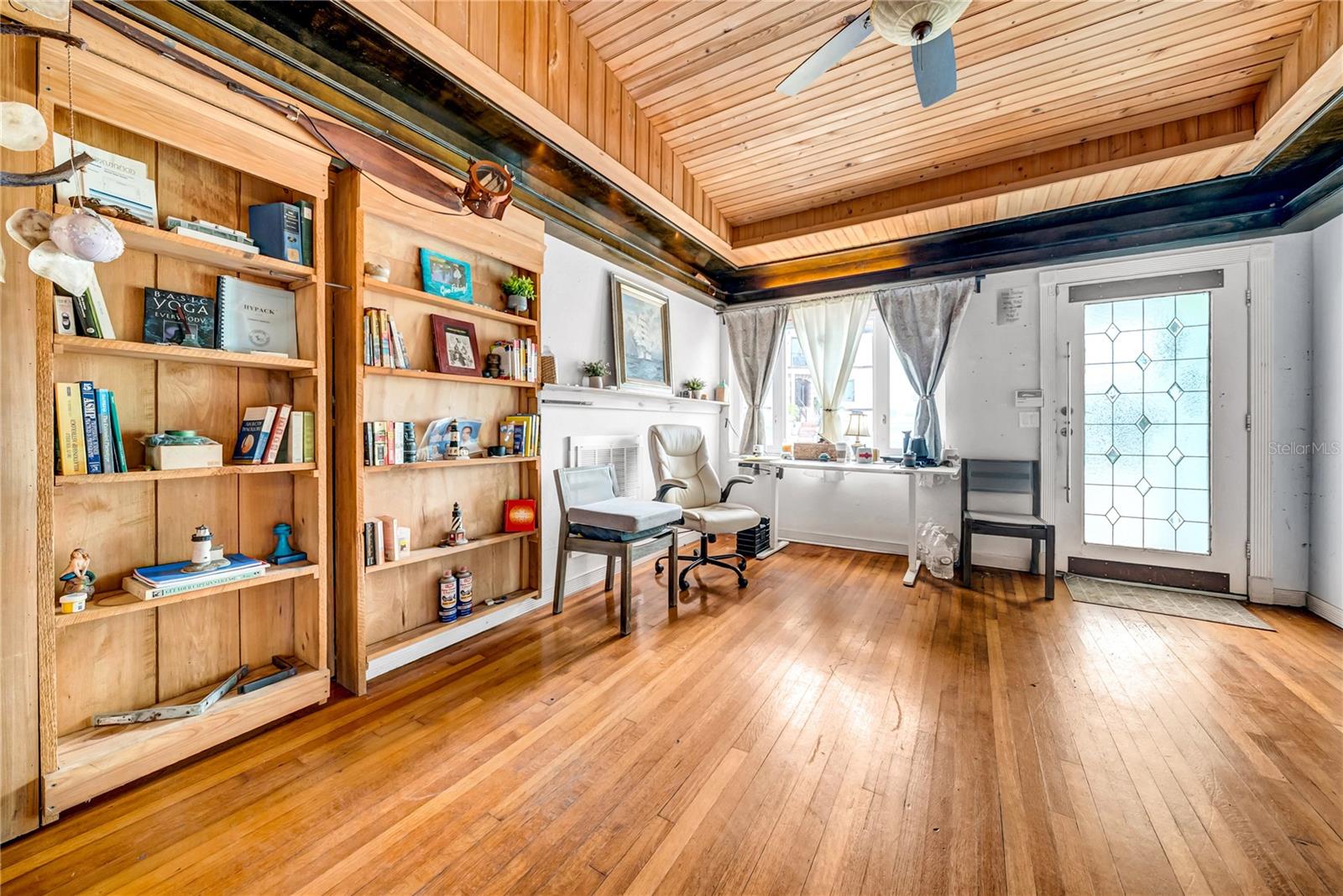 Redington Beach, Florida, 33708, United States, 2 Bedrooms Bedrooms, ,2 BathroomsBathrooms,Residential,For Sale,1978870