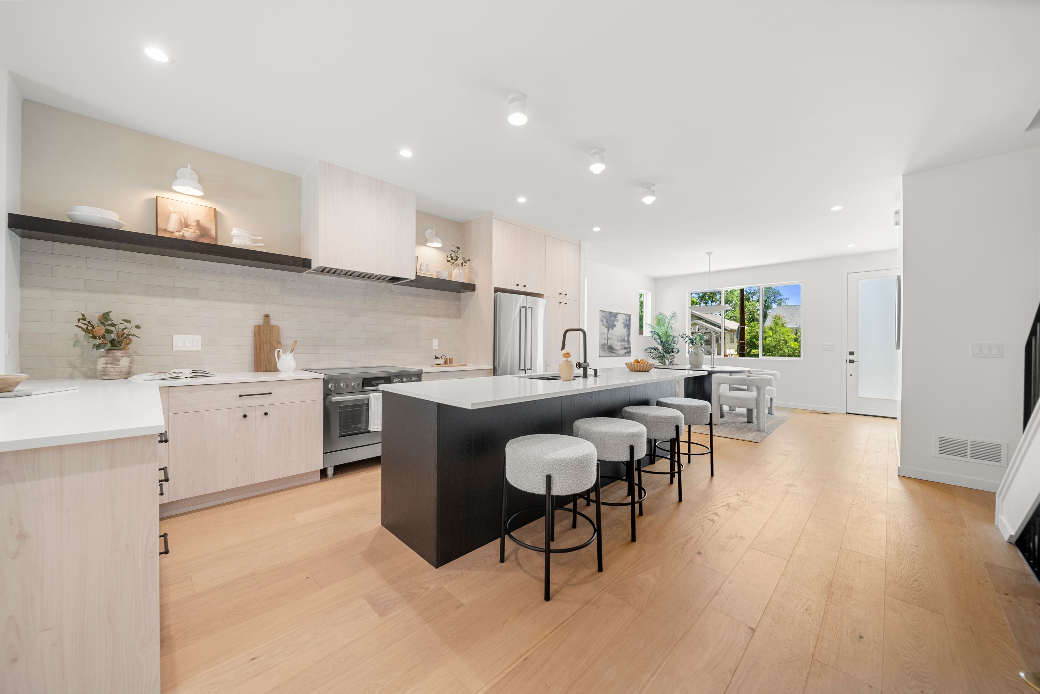  Newly Constructed Residence Redefines Modern Living - 物件實景