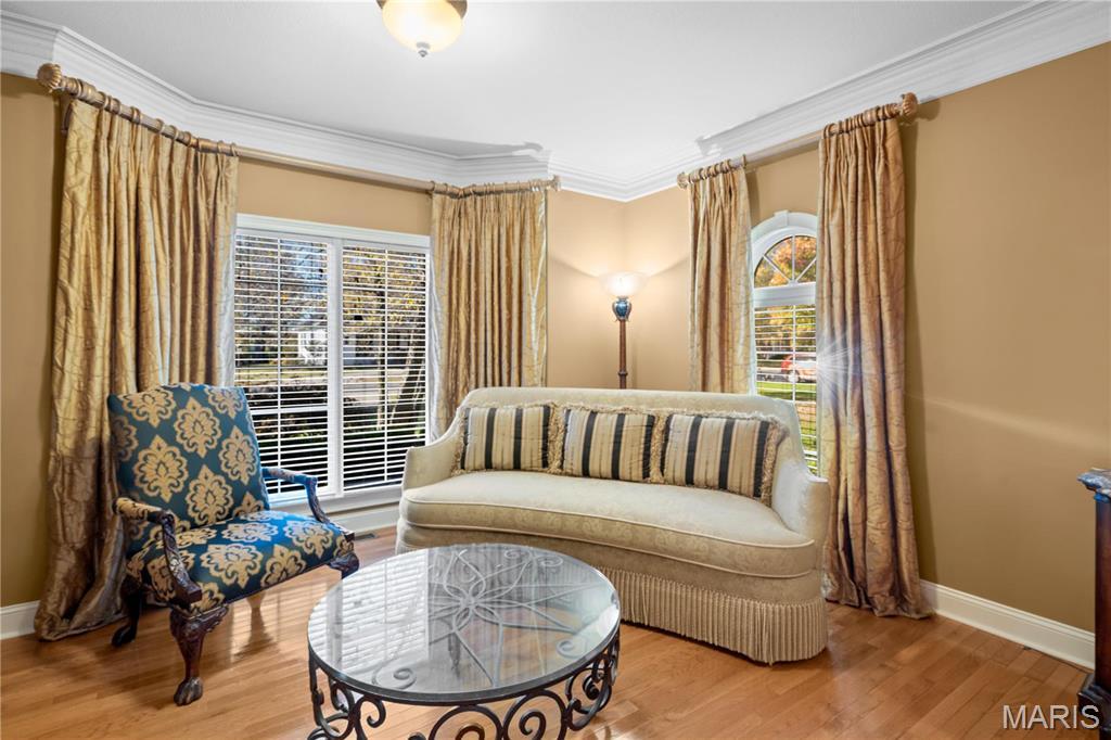 Charleston, Missouri, 63834, United States, 5 Bedrooms Bedrooms, ,4 BathroomsBathrooms,Residential,For Sale,1938215