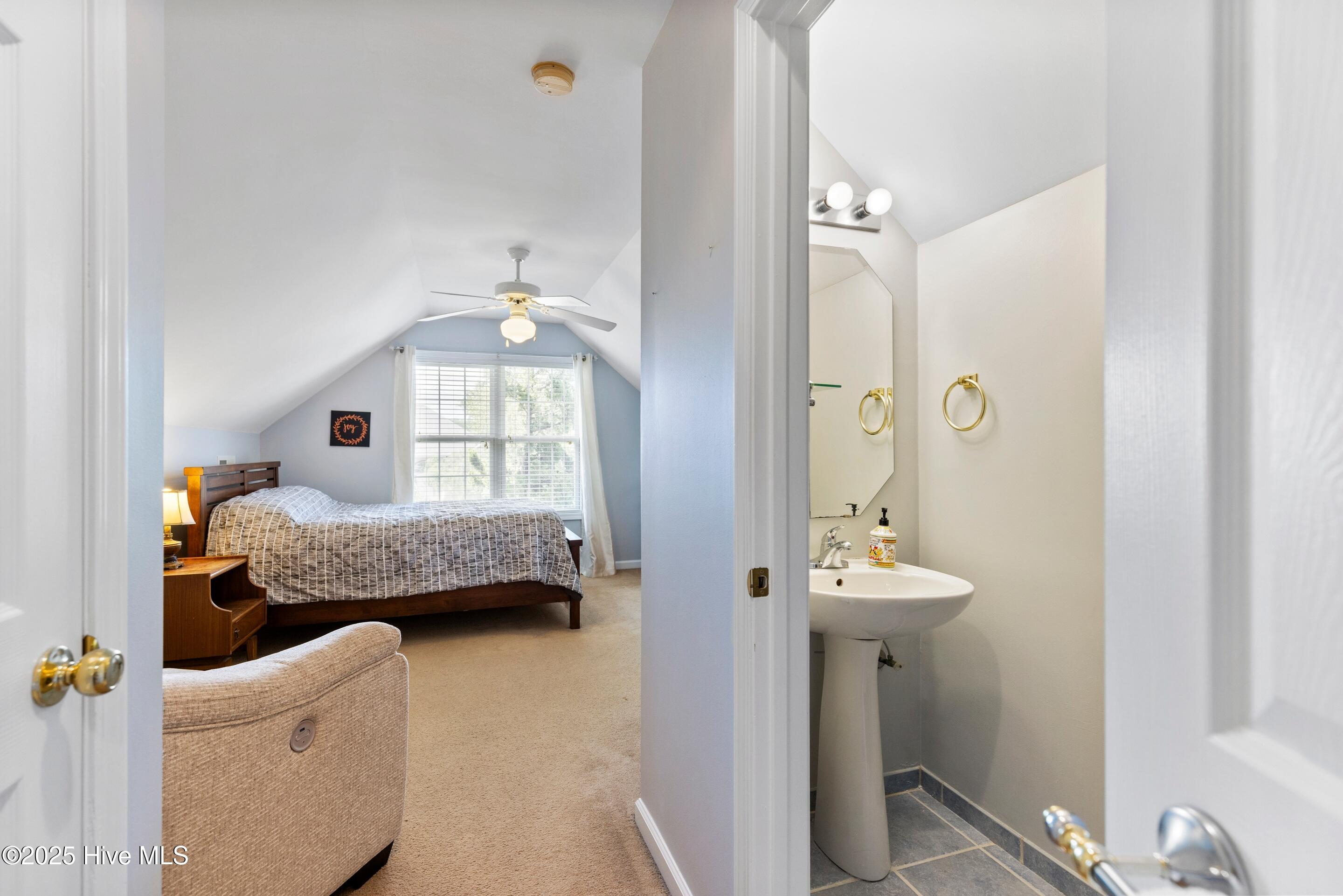 Wilmington, North Carolina, 28409, United States, 4 Bedrooms Bedrooms, ,3 BathroomsBathrooms,Residential,For Sale,1898708