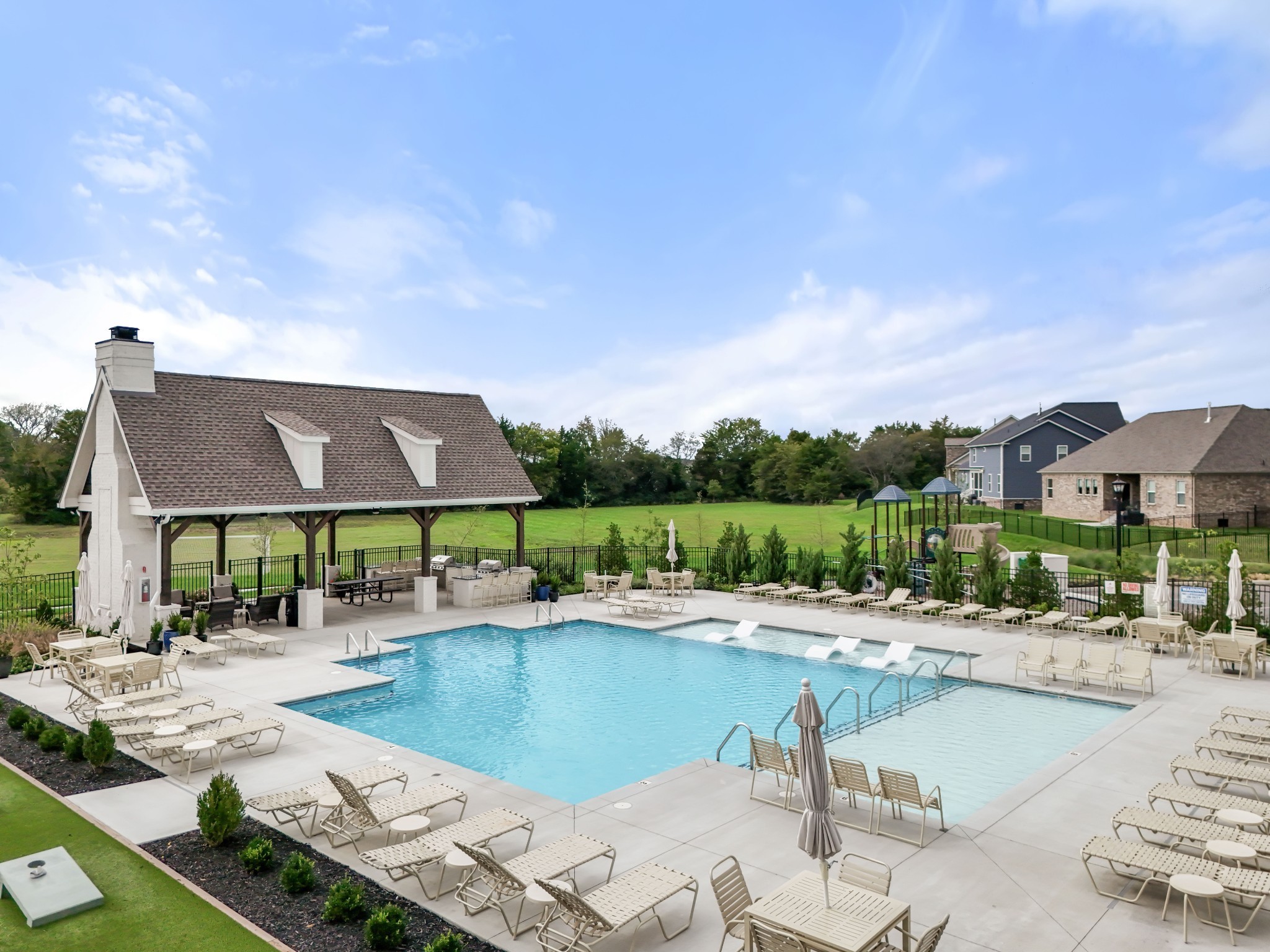 Nolensville, Tennessee, 37135, United States, 5 Bedrooms Bedrooms, ,4 BathroomsBathrooms,Residential,For Sale,1947042