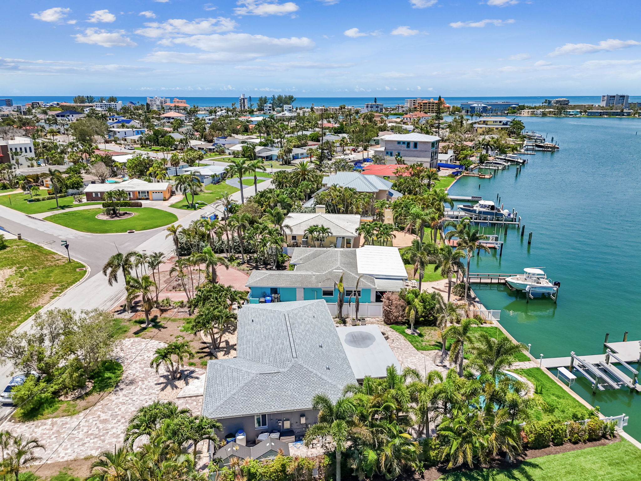 Treasure Island, Florida, 33706, United States, 3 Bedrooms Bedrooms, ,2 BathroomsBathrooms,Residential,For Sale,1985726