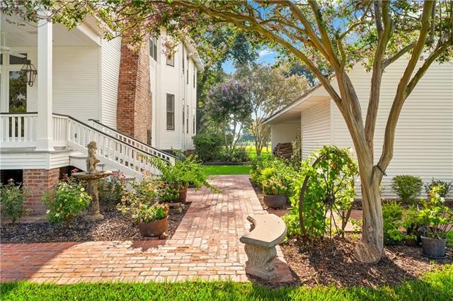 Cheneyville, Louisiana, 71325, United States, 5 Bedrooms Bedrooms, ,4 BathroomsBathrooms,Residential,For Sale,1976425