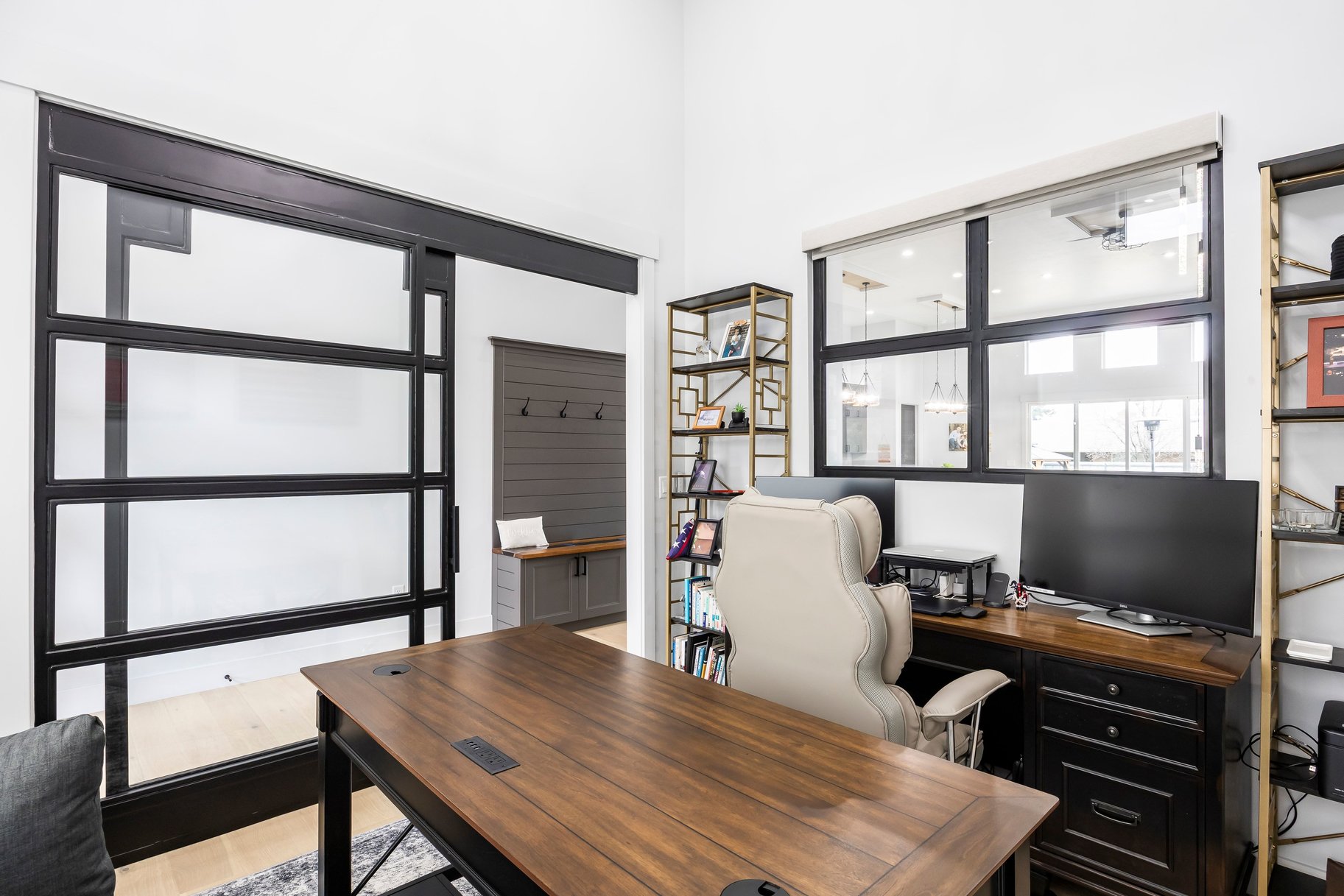  Luxury Inside and Out with Mountain Views - 物件實景