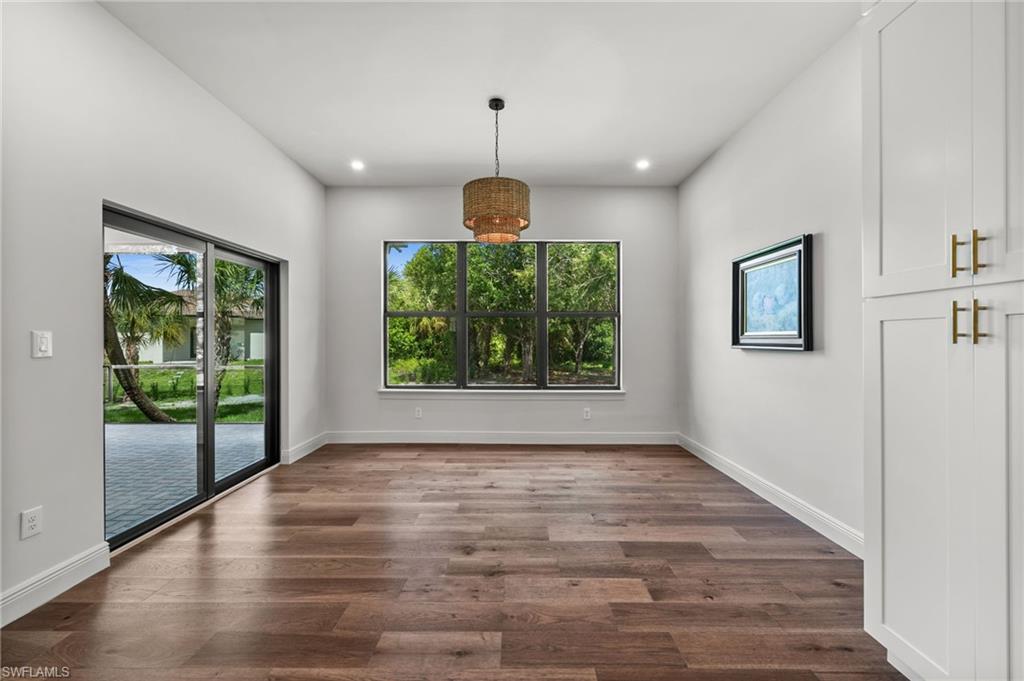 Fort Myers, Florida, 33905, United States, 3 Bedrooms Bedrooms, ,3 BathroomsBathrooms,Residential,For Sale,1865209